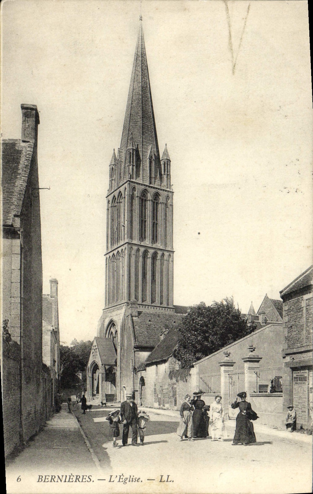 VINTAGE POSTCARD Bernieres the Church