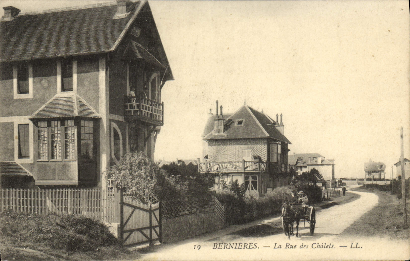 CPA Bernieres Le Rue des Chalets