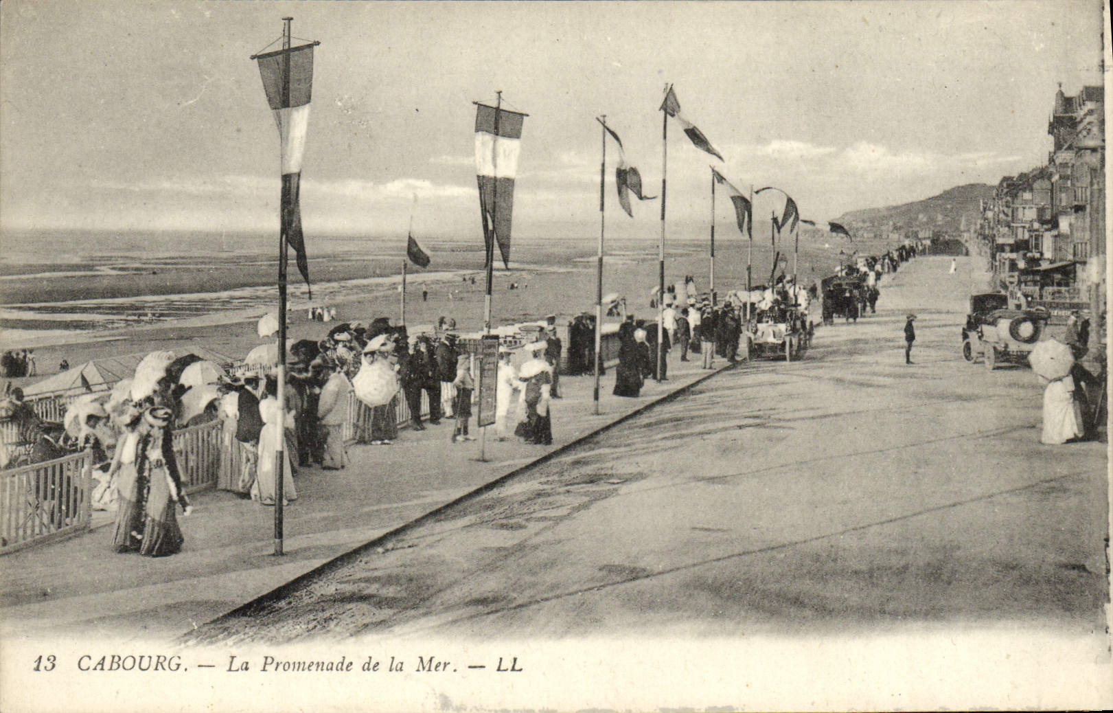 VINTAGE POSTCARD Cabourg the Walk of the Sea