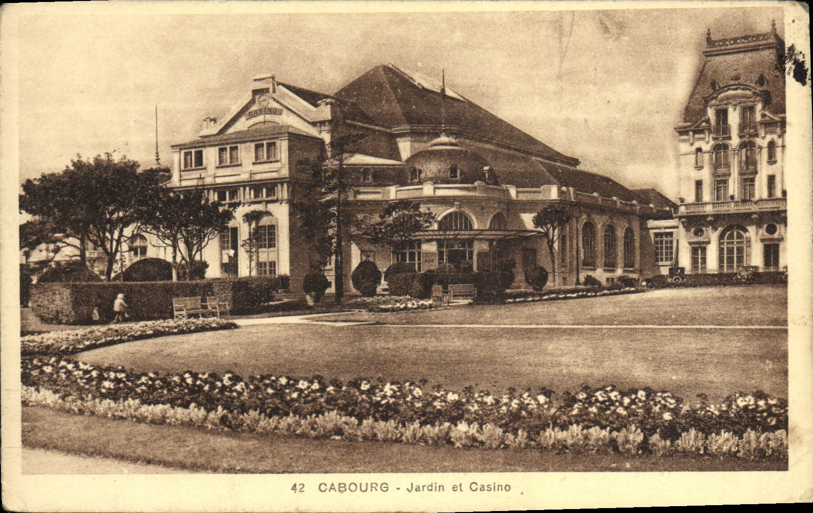 CPA Cabourg Jardins du Casino