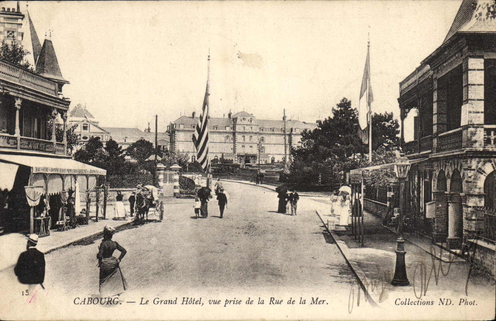 POSTAL Cabourg de la VENDIMIA el hotel grande vista de la calle del mar