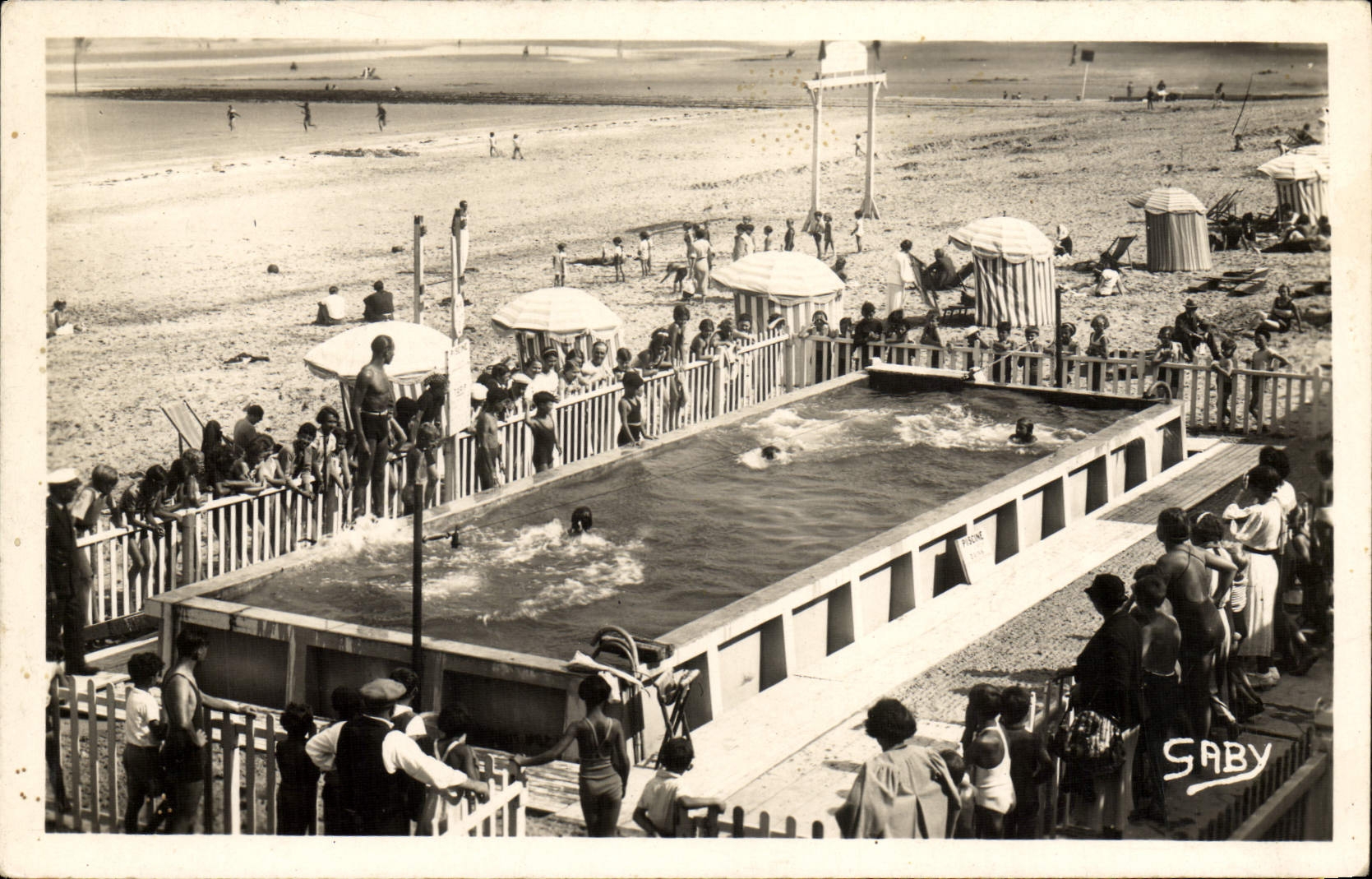 POSTAL Cabourg de la VENDIMIA la piscina