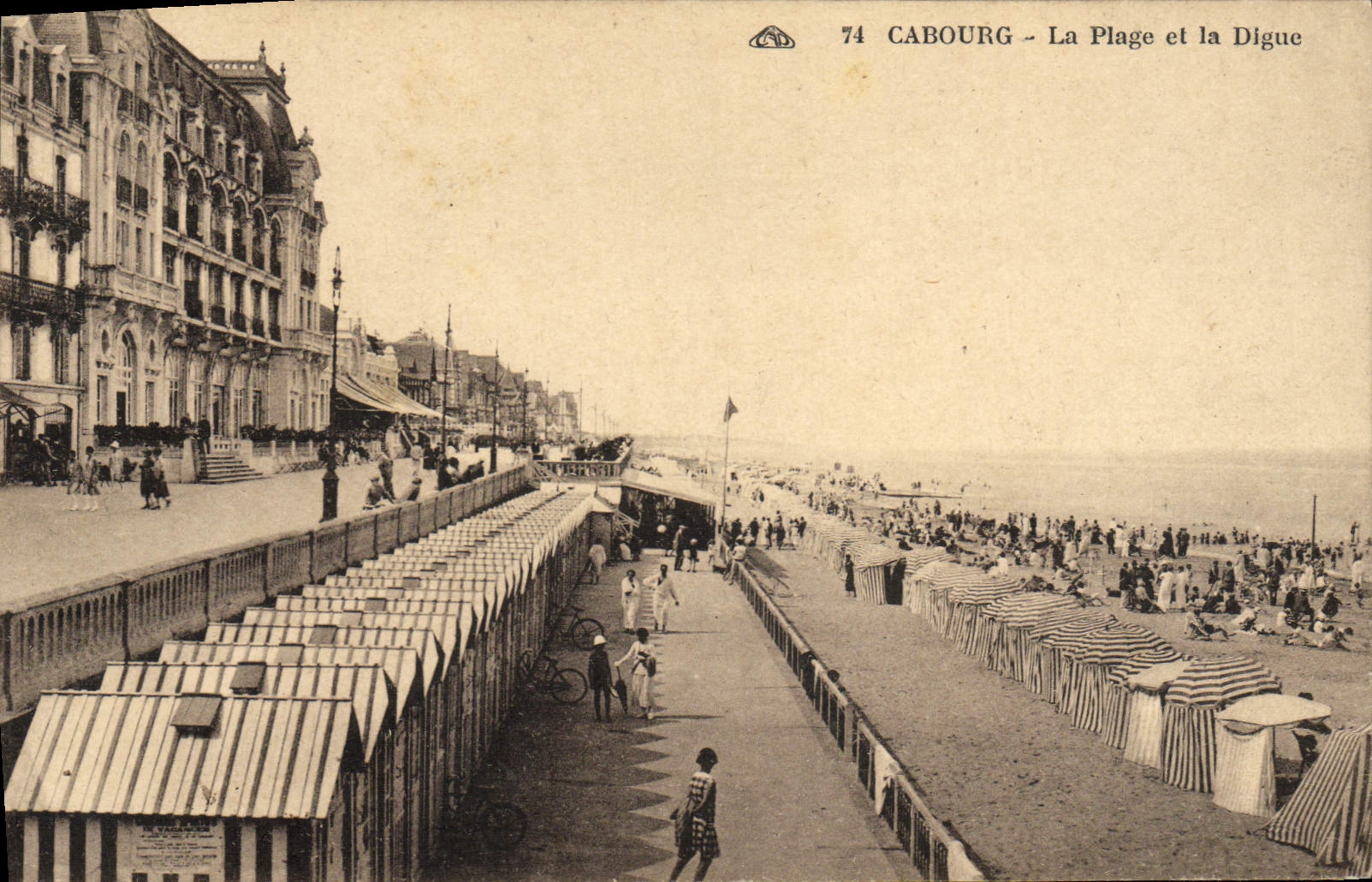 POSTAL Cabourg de la VENDIMIA la playa y la presa