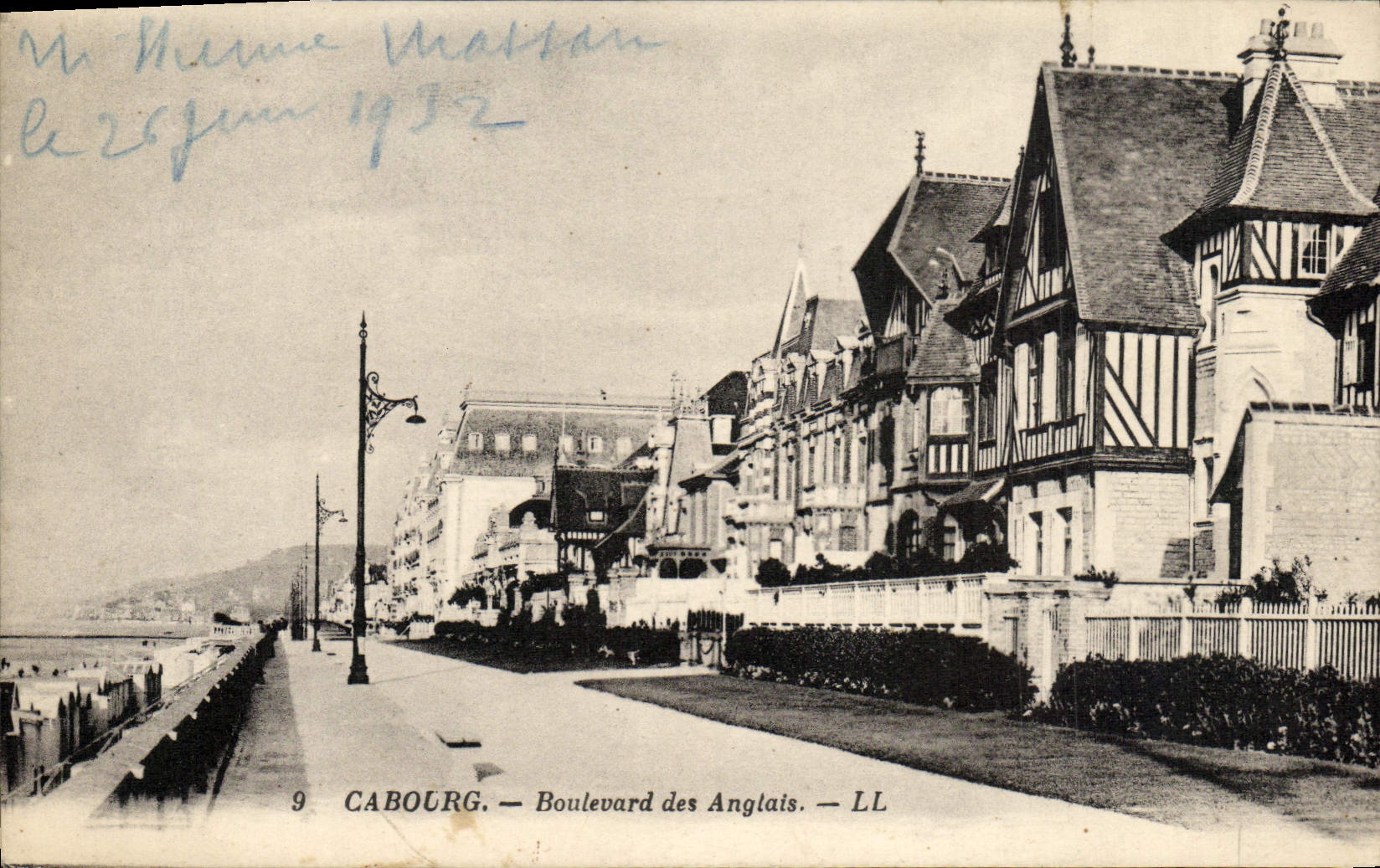 CPA Cabourg Boulevard des Anglais 