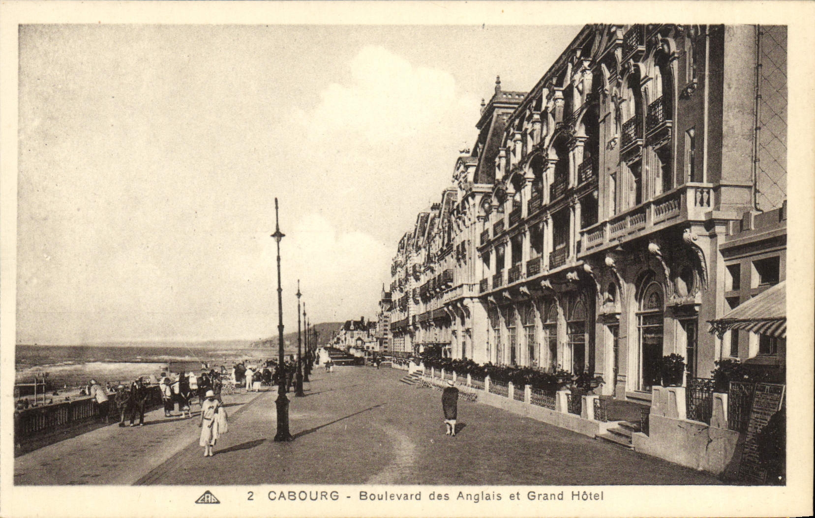 VINTAGE POSTCARD Cabourg Boulevard of the English and Large Hotel