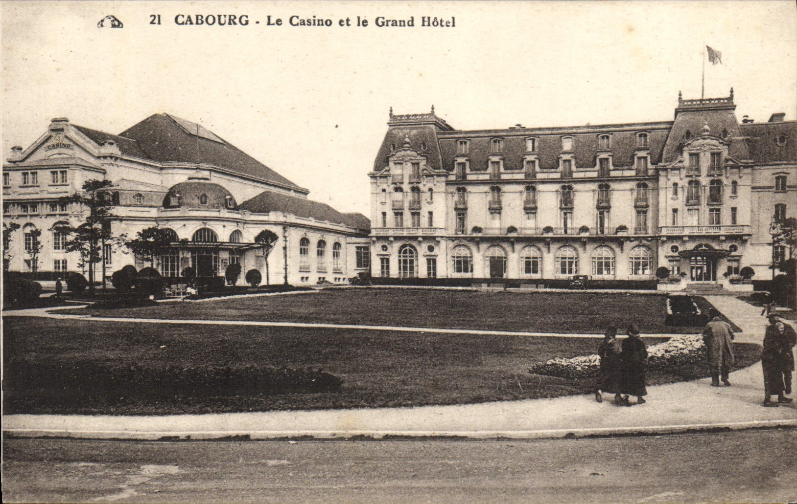CPA Cabourg Le Casino et le Grand Hotel