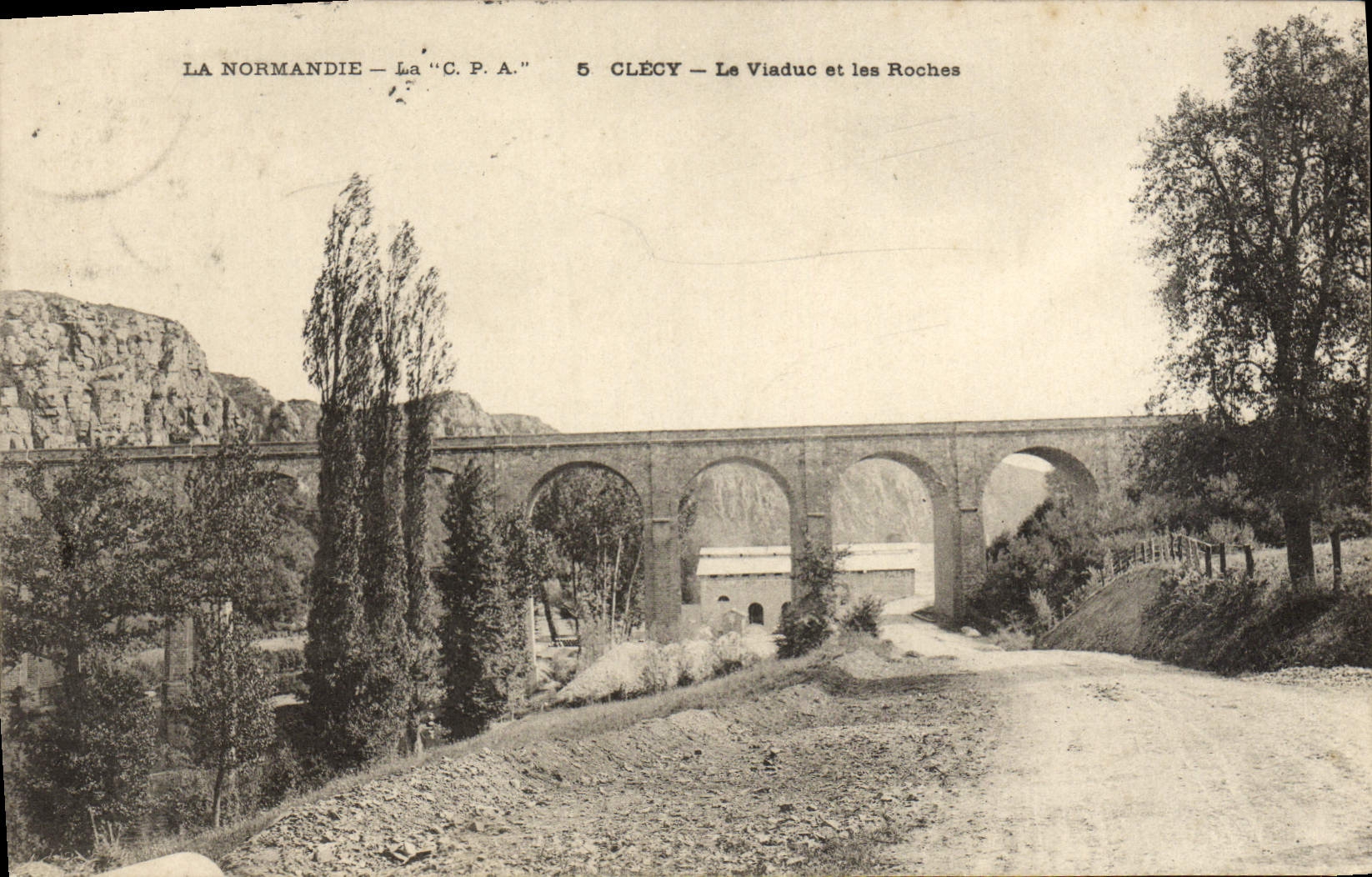 VINTAGE POSTCARD Clecy the Viaduct and Rocks