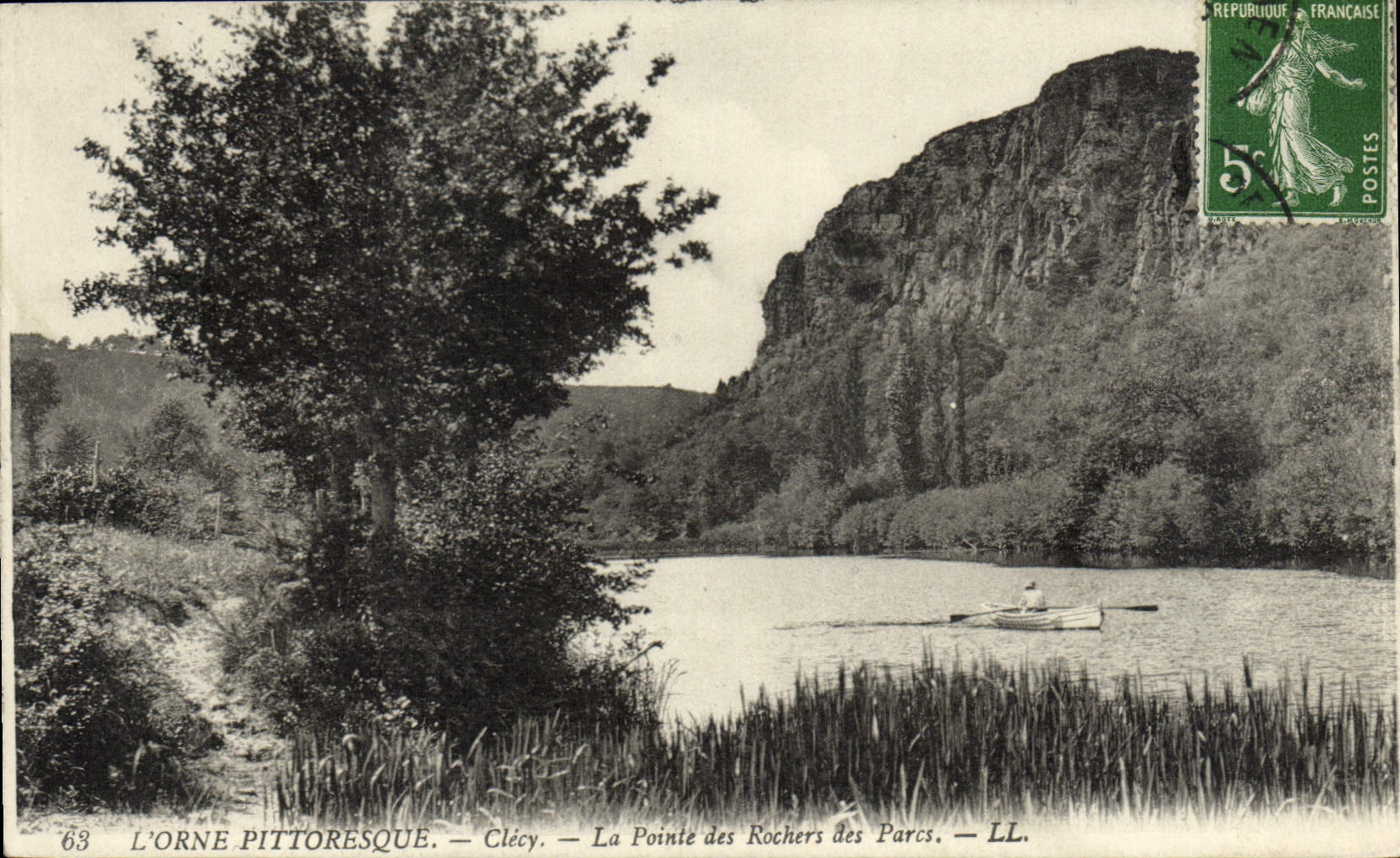 VINTAGE POSTCARD Clecy the Point of the Rocks of the Parks