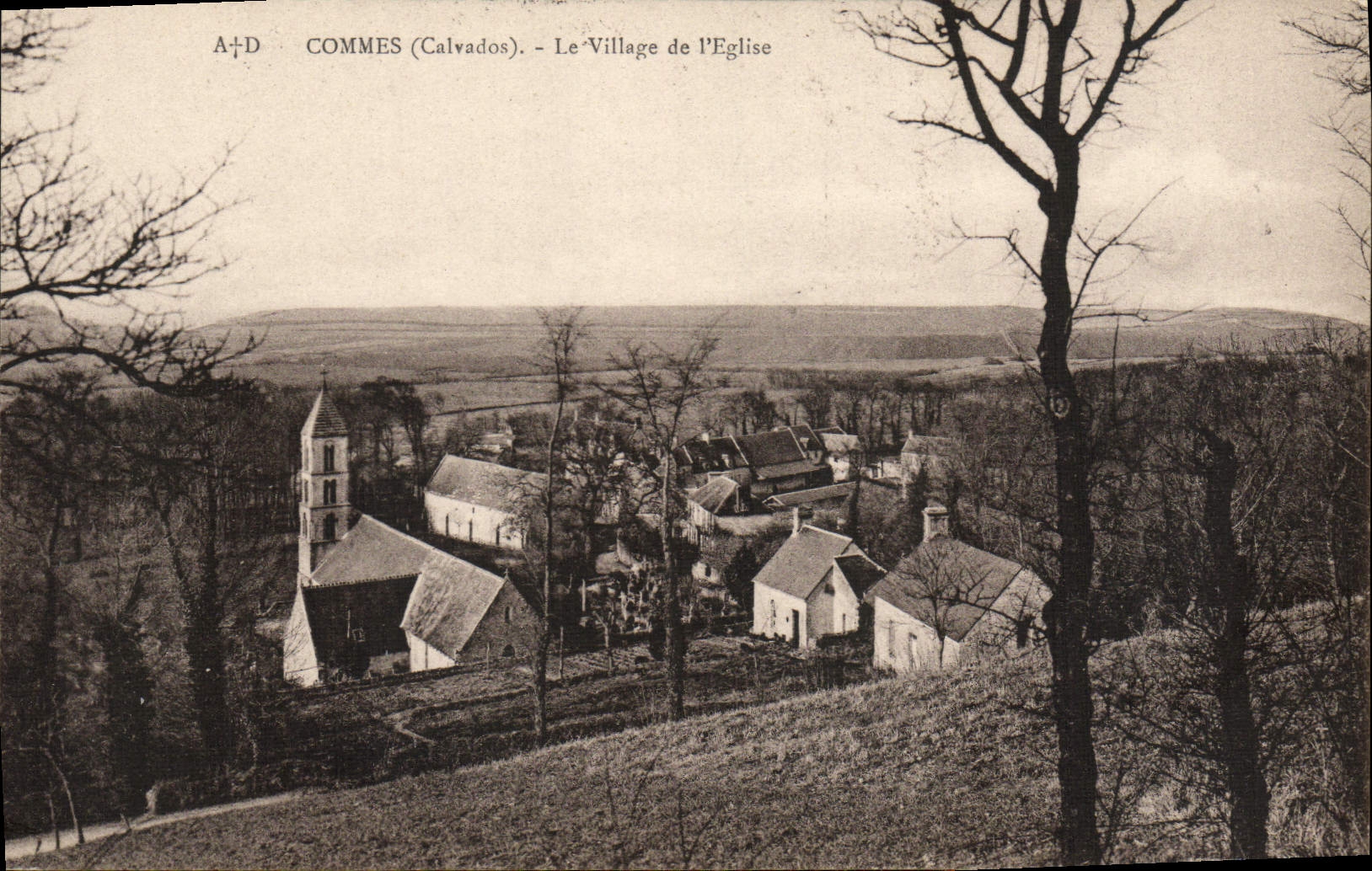 VINTAGE POSTCARD Commes the Village of the Church