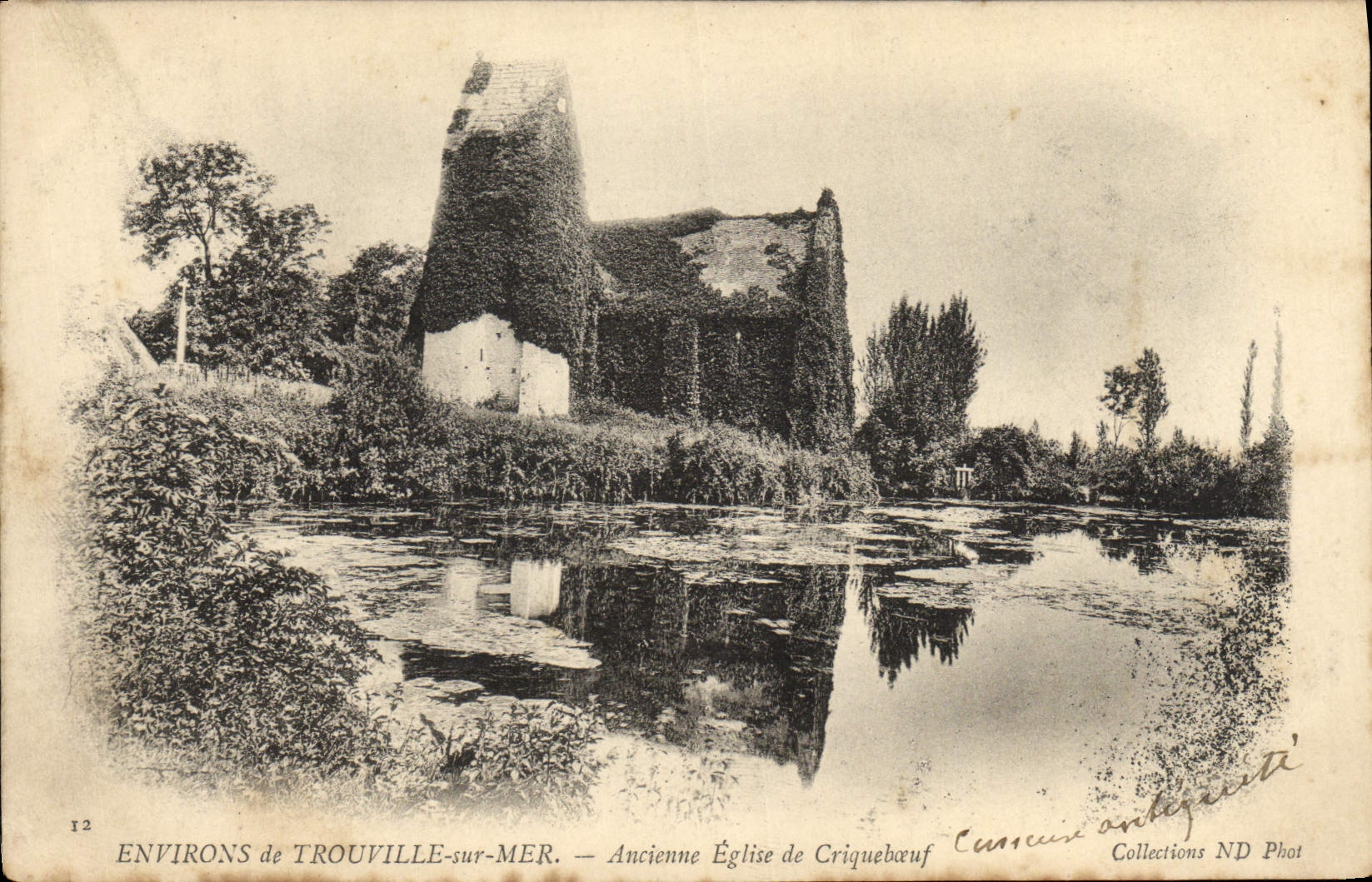 CPA Environs de Trouville sur Mer Ancienne Eglise de Cricqueboeuf