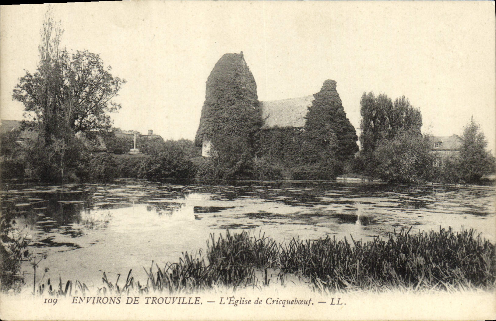 VINTAGE POSTCARD Enviorns de Trouville the Church of Cricqueboeuf