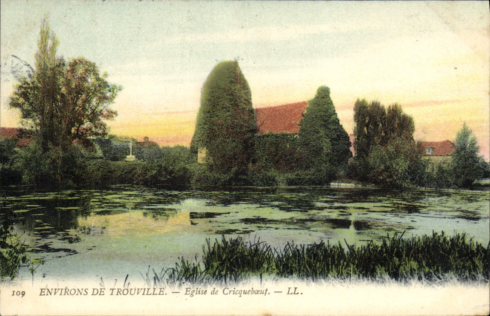 CPA Environs de Trouville Eglise de Cricqueboeuf 