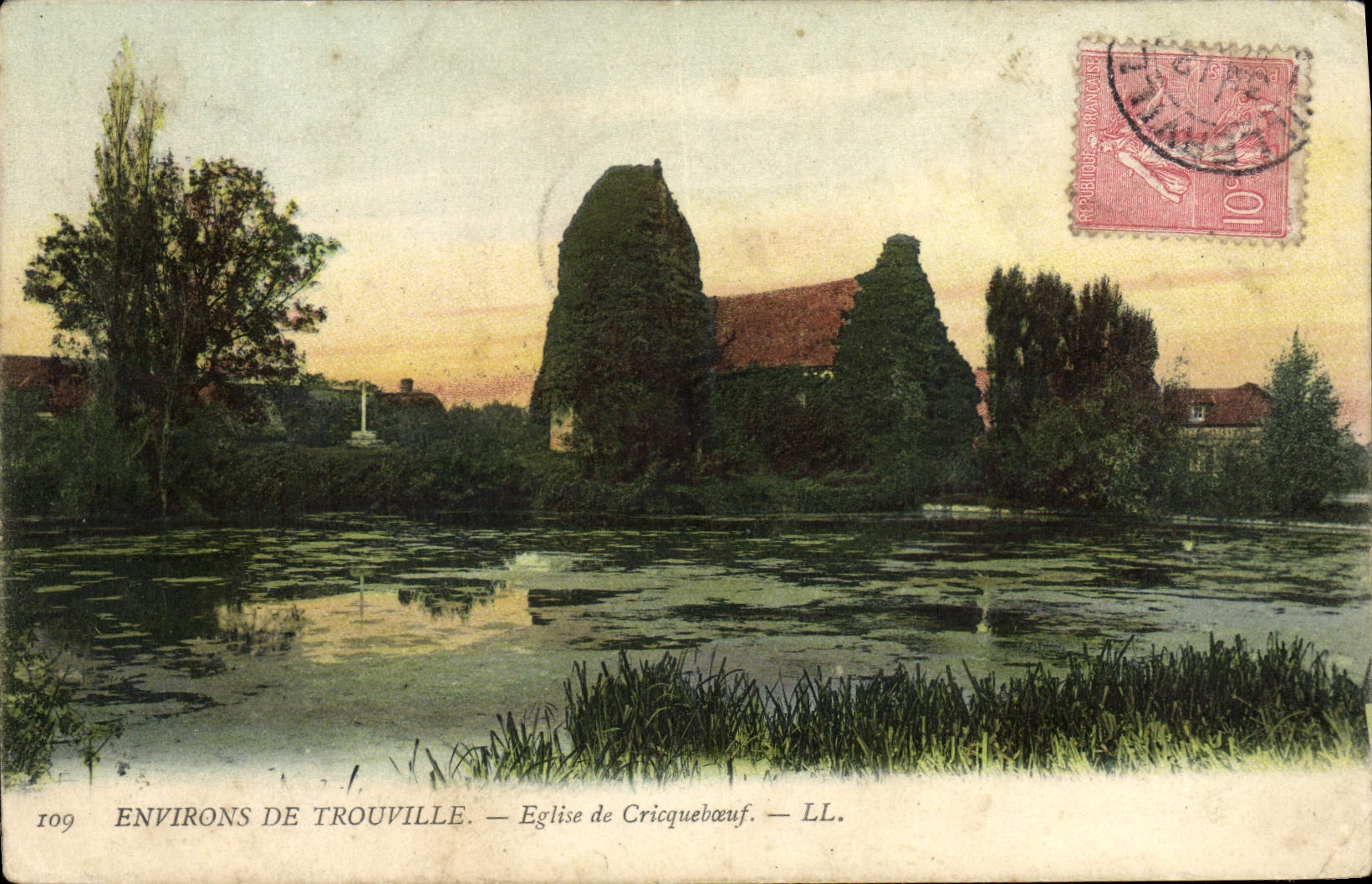 CPA Environs de Trouville Eglise de Cricqueboeuf 