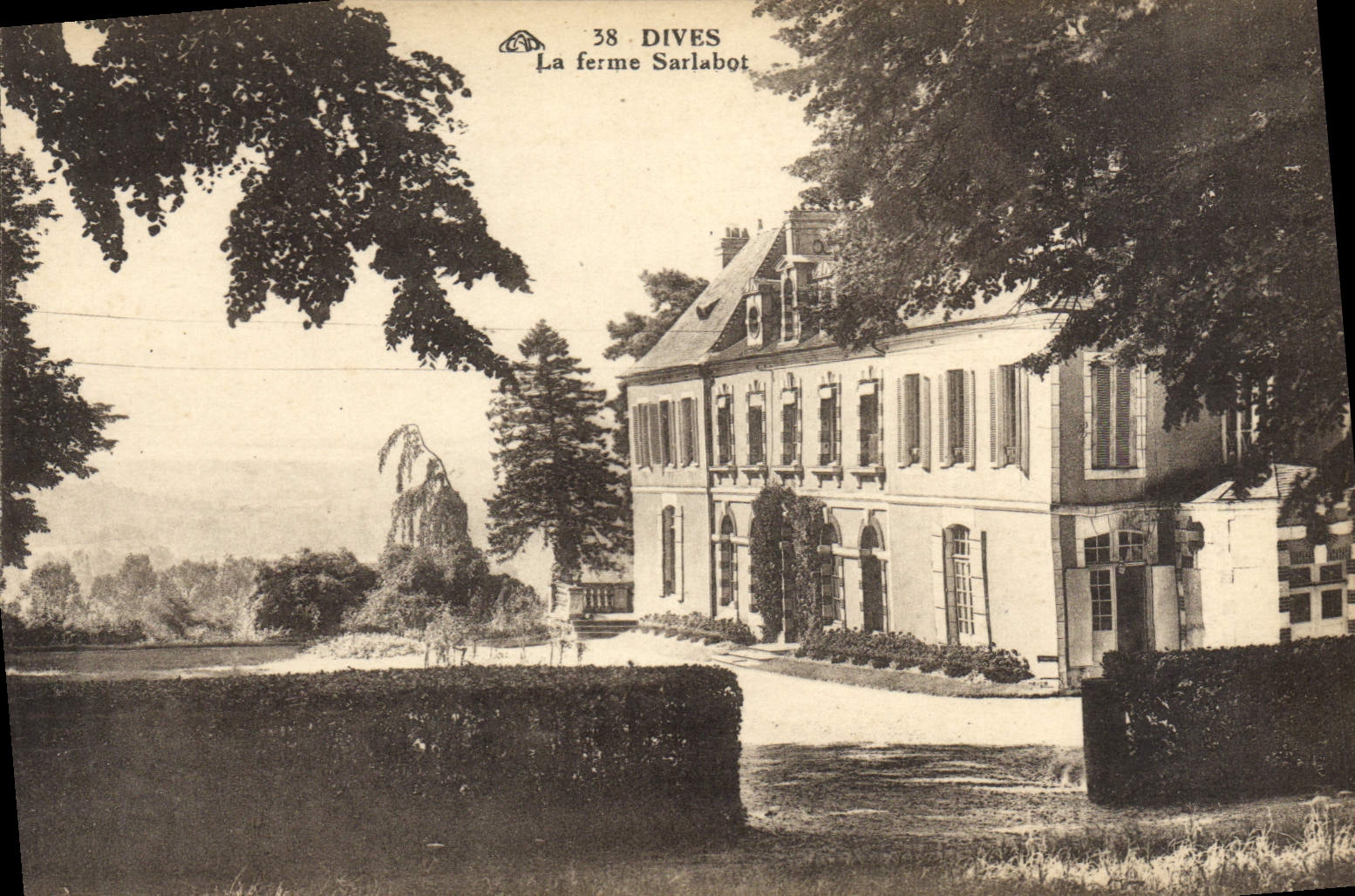 VINTAGE POSTCARD Divine the Sarlabot farm