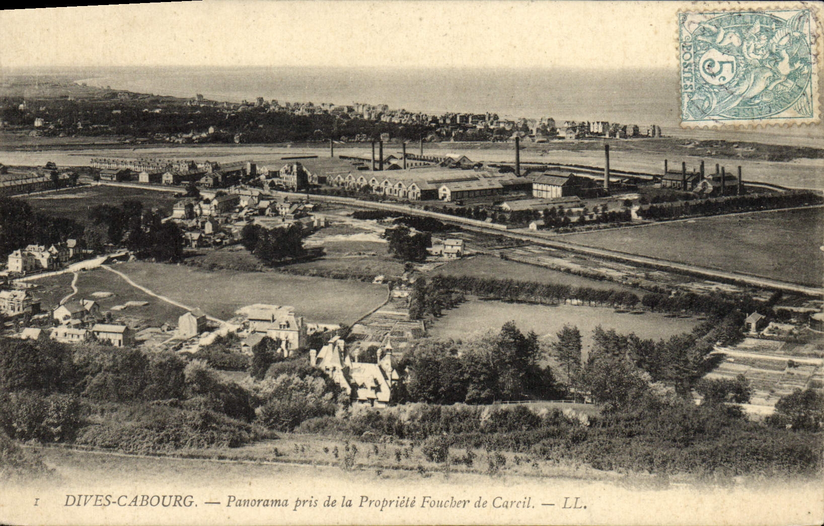 CPA Dives Cabourg Panorama pris de la Propriete Foucher de Careil