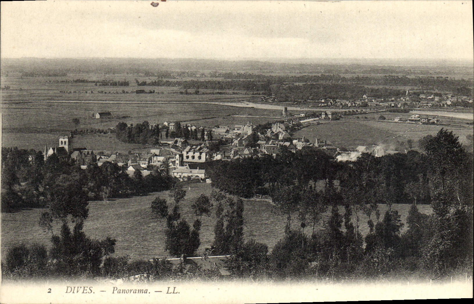 VINTAGE POSTCARD Divine Panorama
