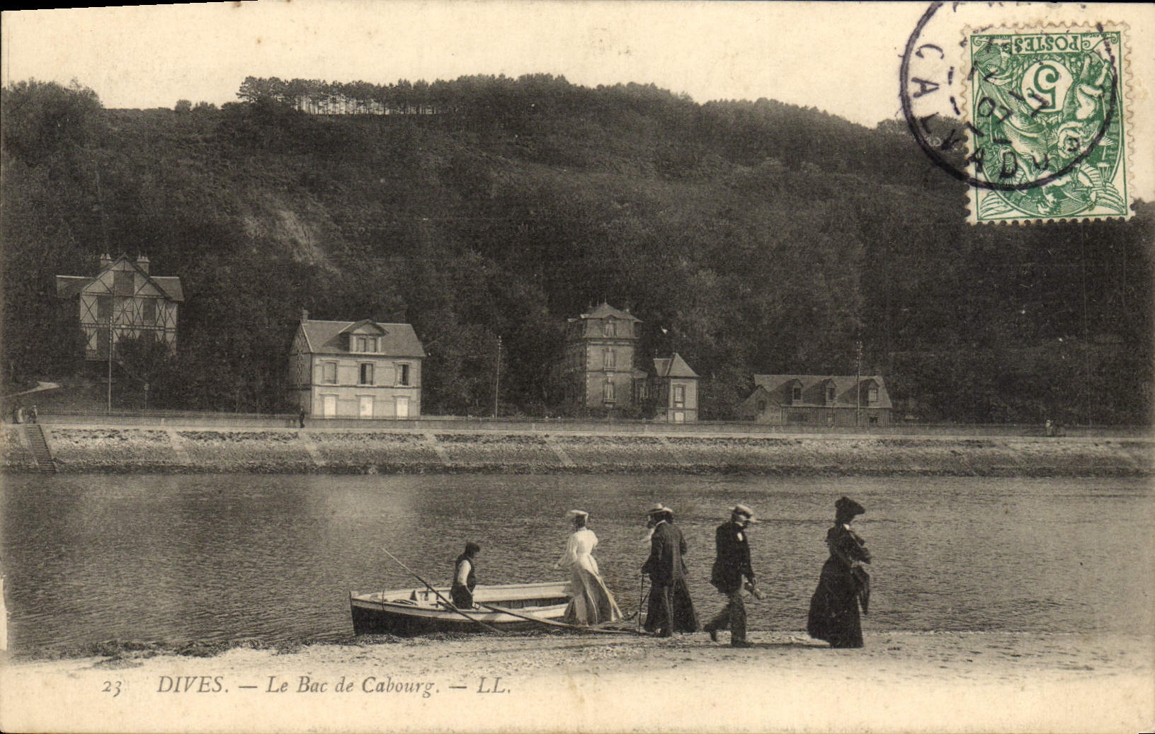 VINTAGE POSTCARD Divine the Vat of Cabourg
