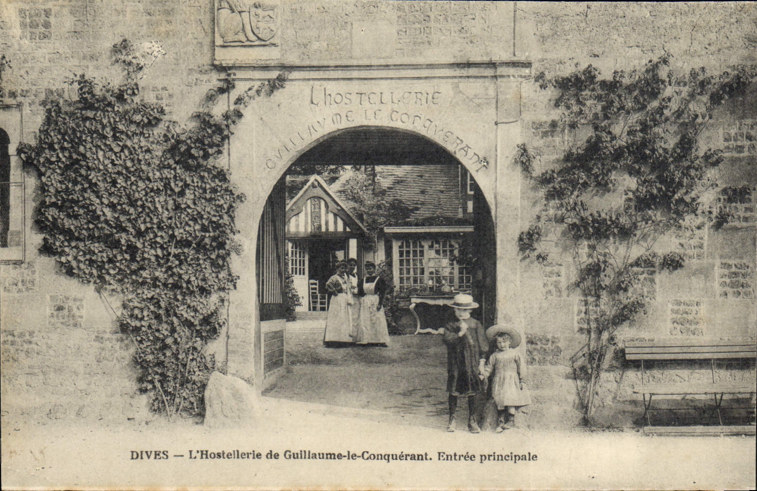 VINTAGE POSTCARD Divine L'Hostellerie of William the Conqueror Main entrance