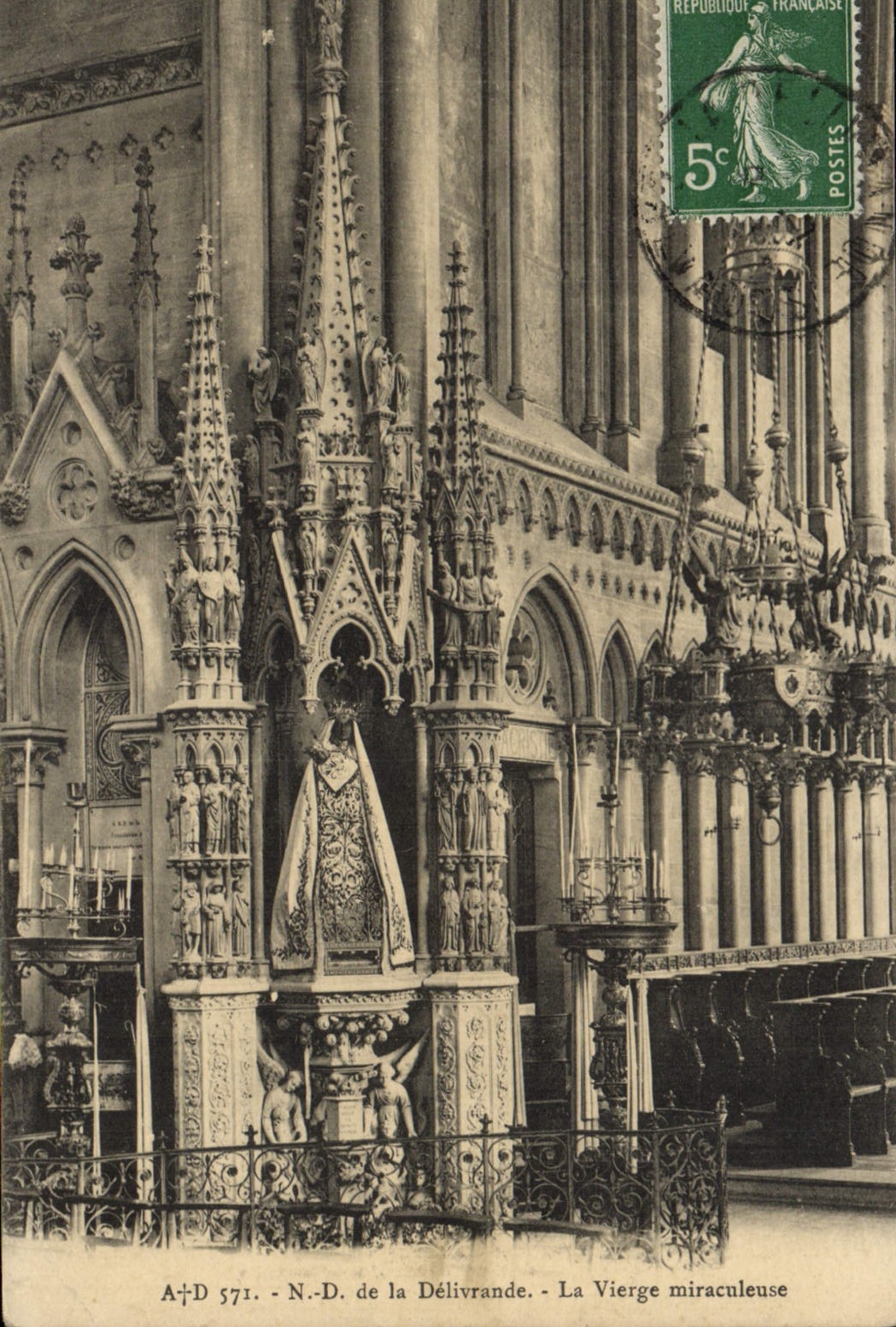 VINTAGE POSTCARD NR D of Delivrande the miraculous Virgin