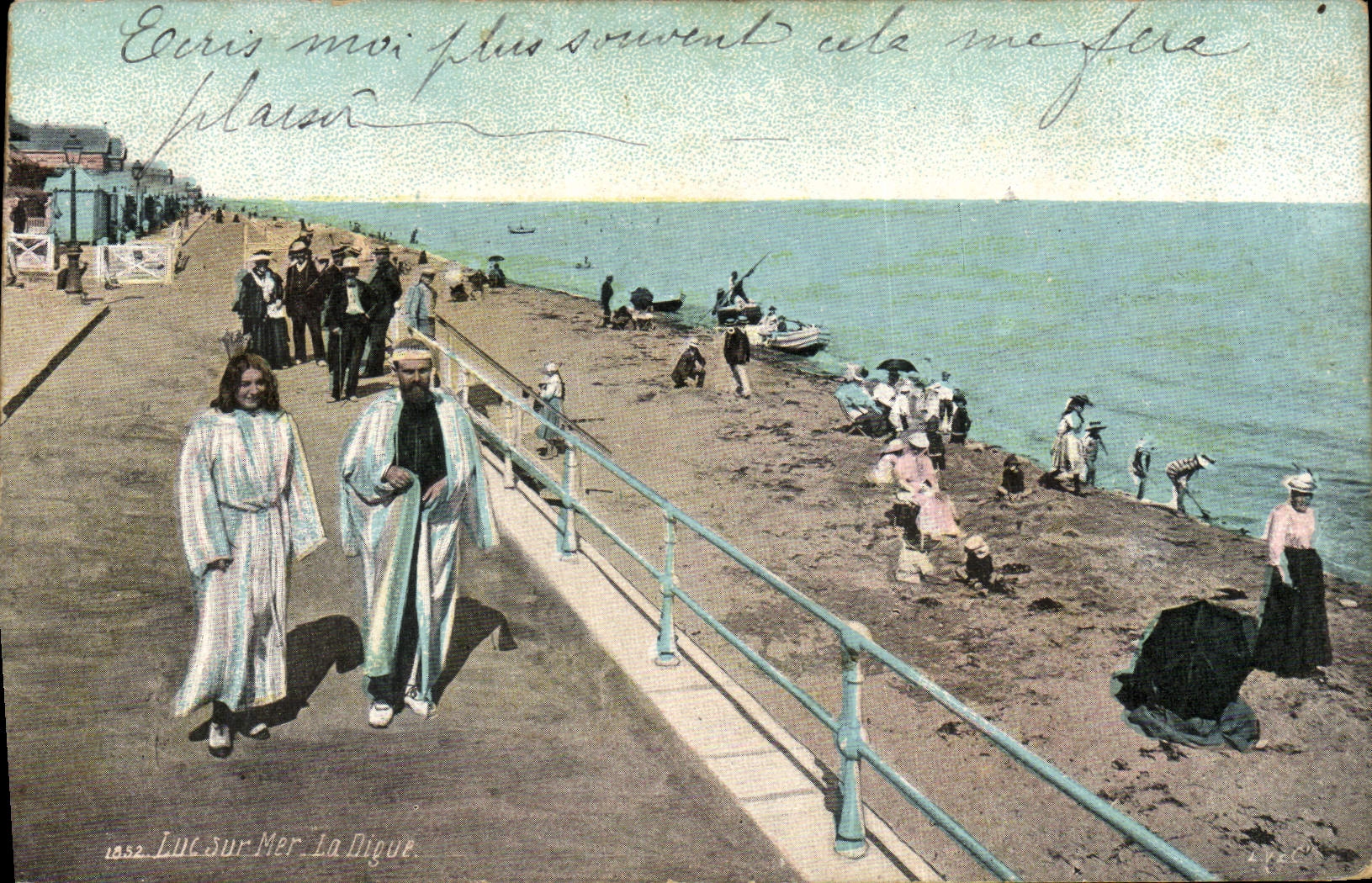 VINTAGE POSTCARD Luc on Sea the Dam