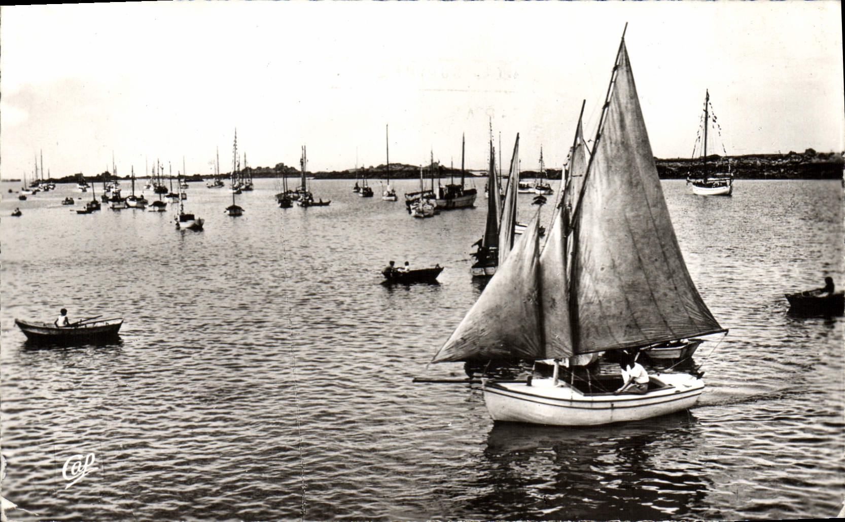 CPM Luc sur mer petits bateaux