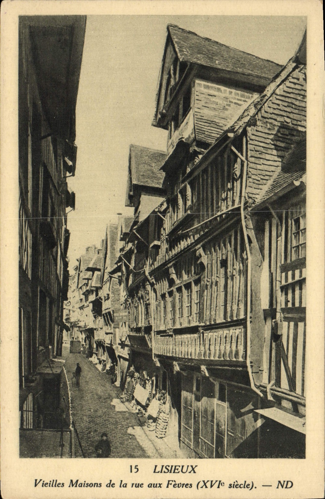 CPA Lisieux Vieilles maisons de la rue aux fevres