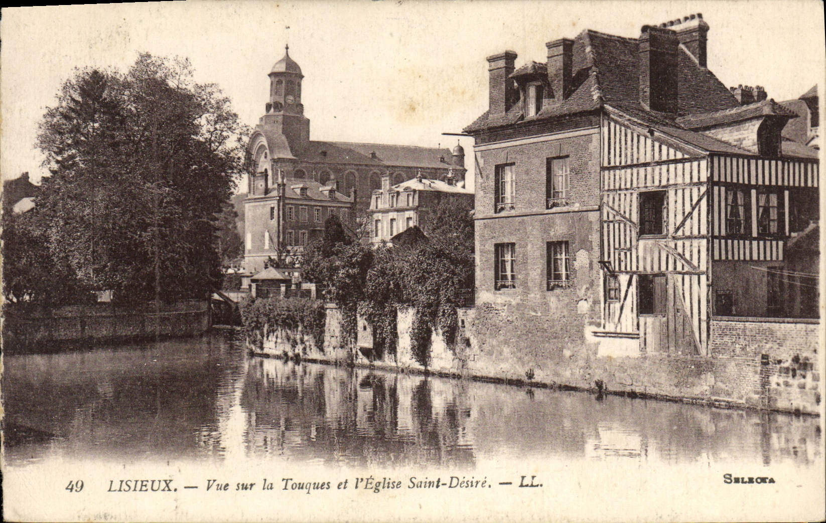 POSTAL Lisieux de la VENDIMIA visto en los tambores y la iglesia deseados Saint