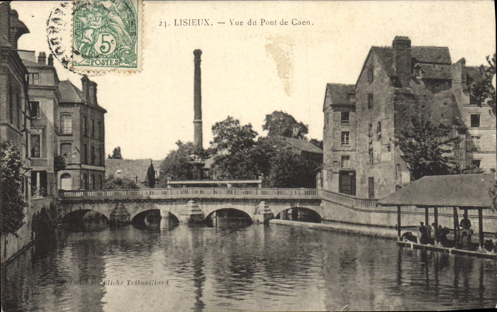 CPA Lisieux Vue du pont de Caen