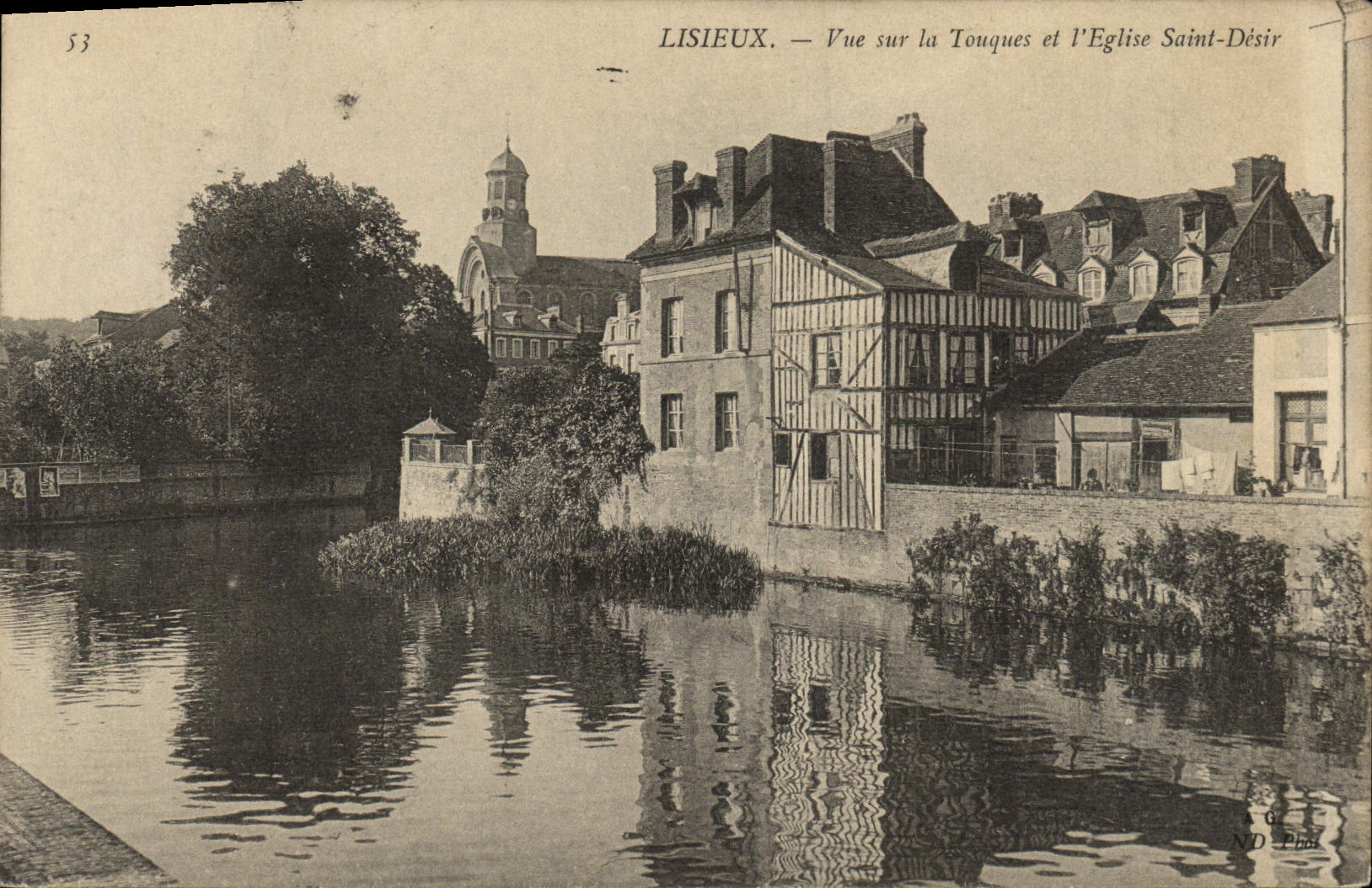 CPA Lisieux vue sur la touques et l'eglise saint desir