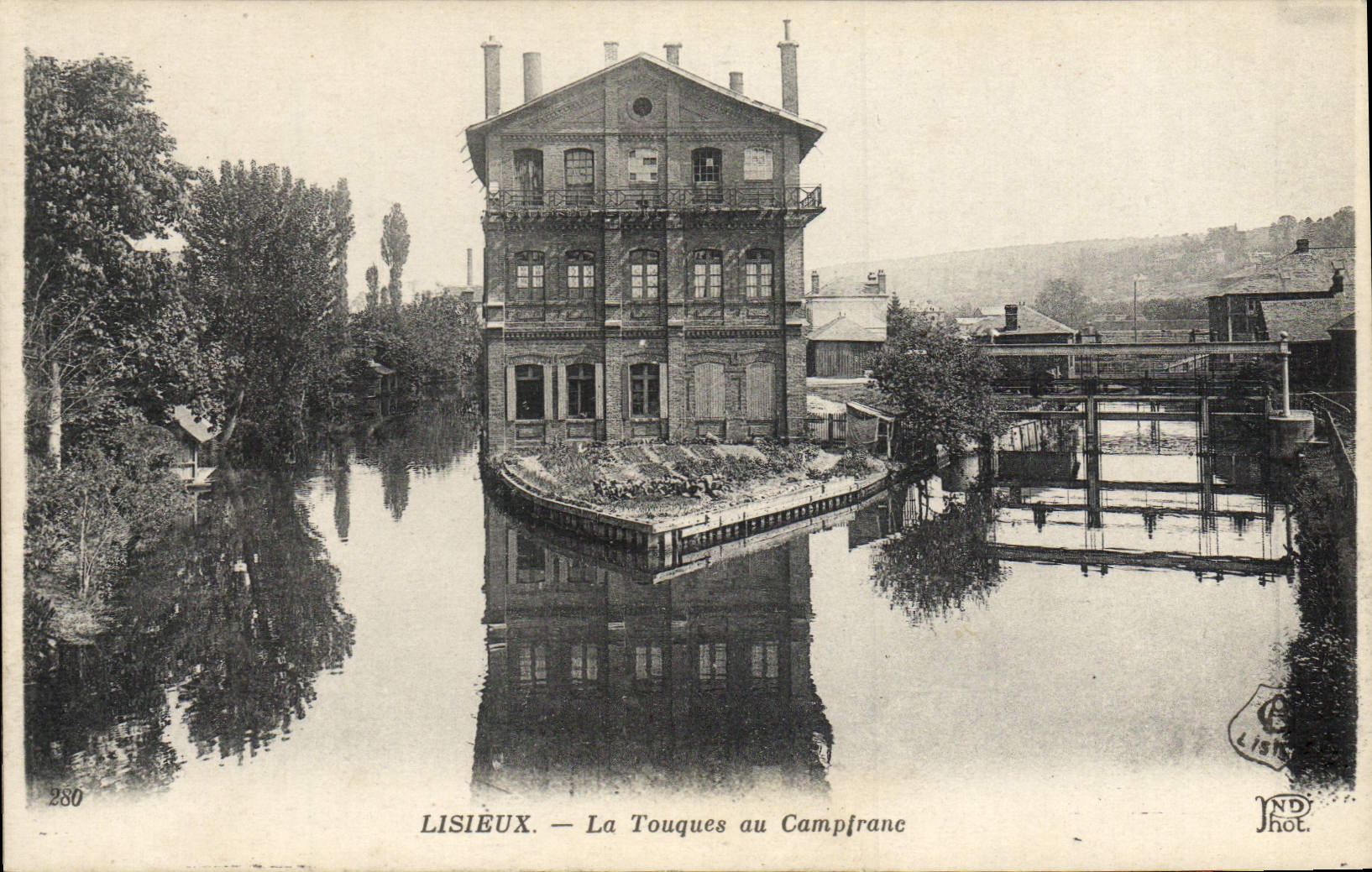CPA Lisieux La touques au camp Franc