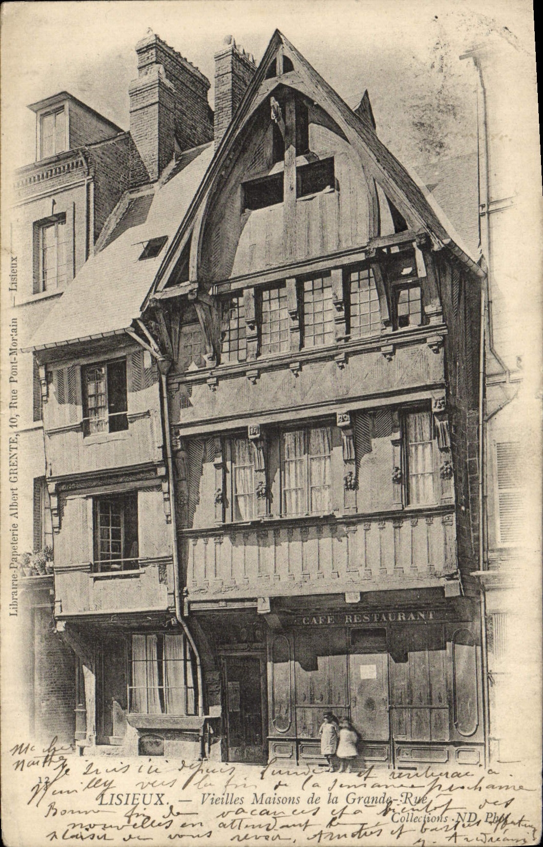 CPA Lisieux Vieilles maisons de la grande rue