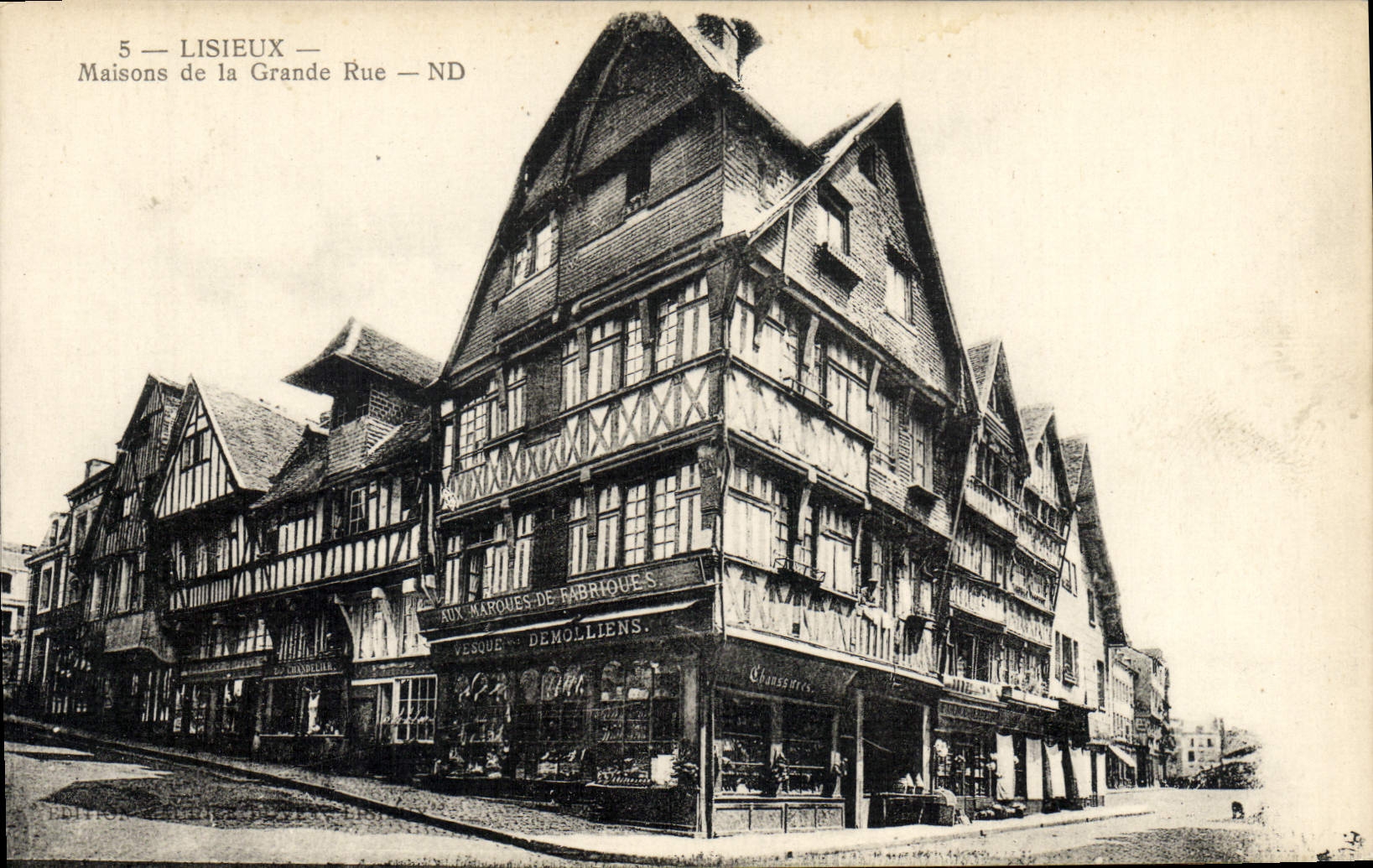 Casas de Lisieux de la POSTAL de la VENDIMIA de la calle principal Vesque Demollens