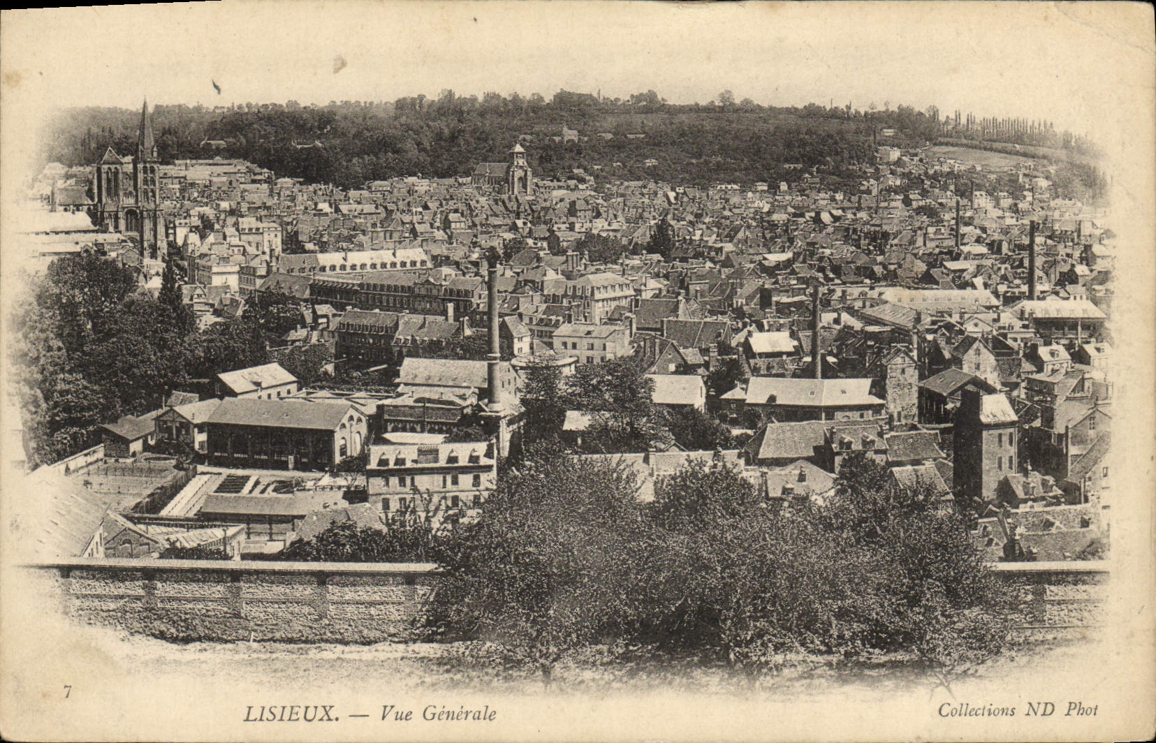 CPA Lisieux Vue generale