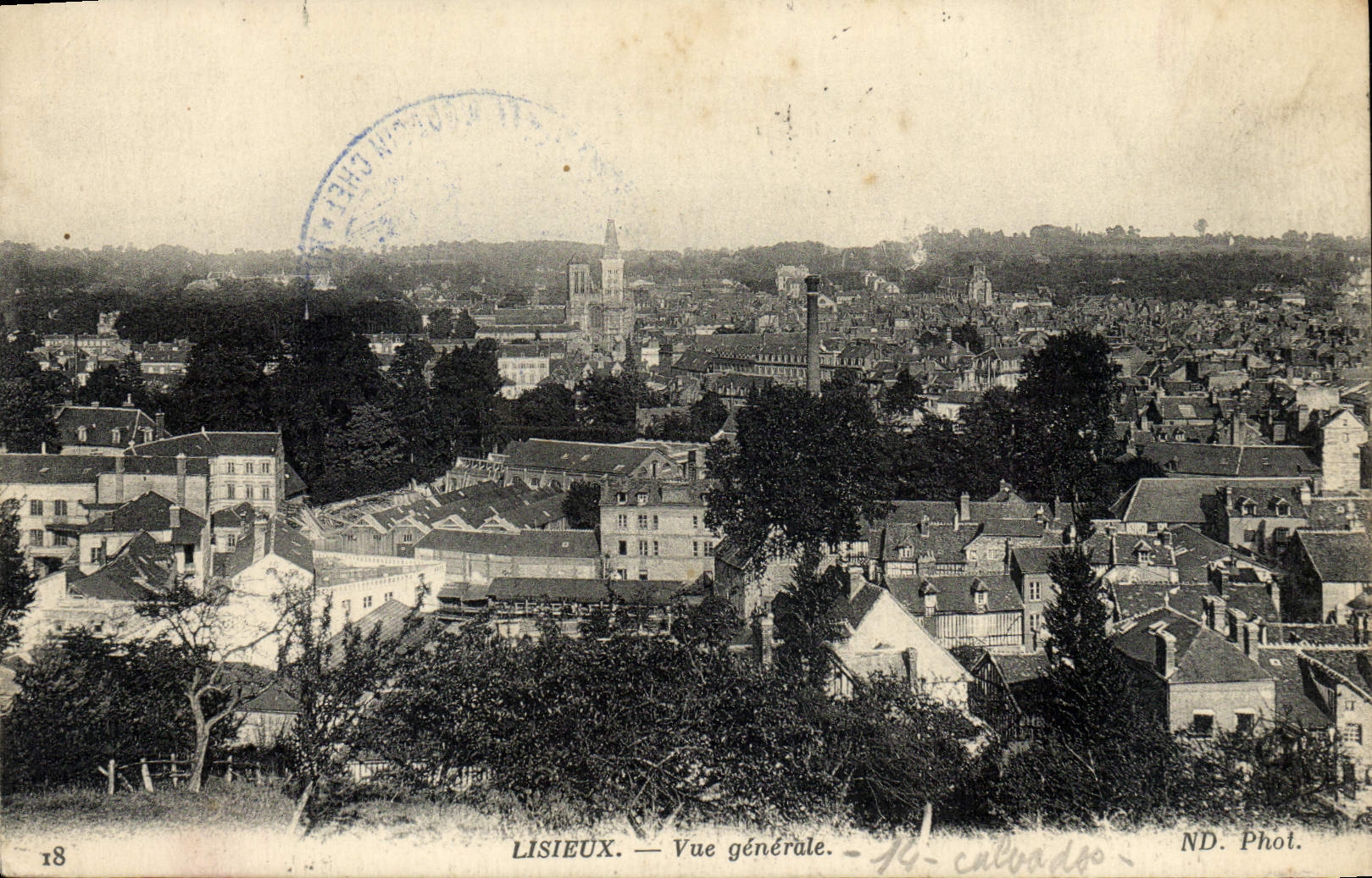 CPA Lisieux Vue generale