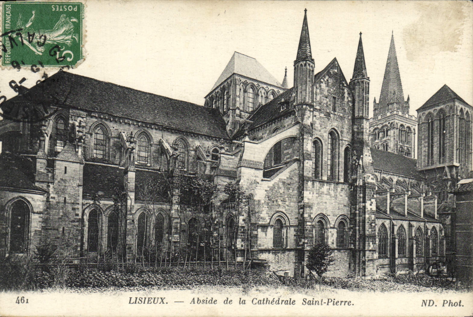 CPA Lisieux Abside de la Cathedrale Saint pierre