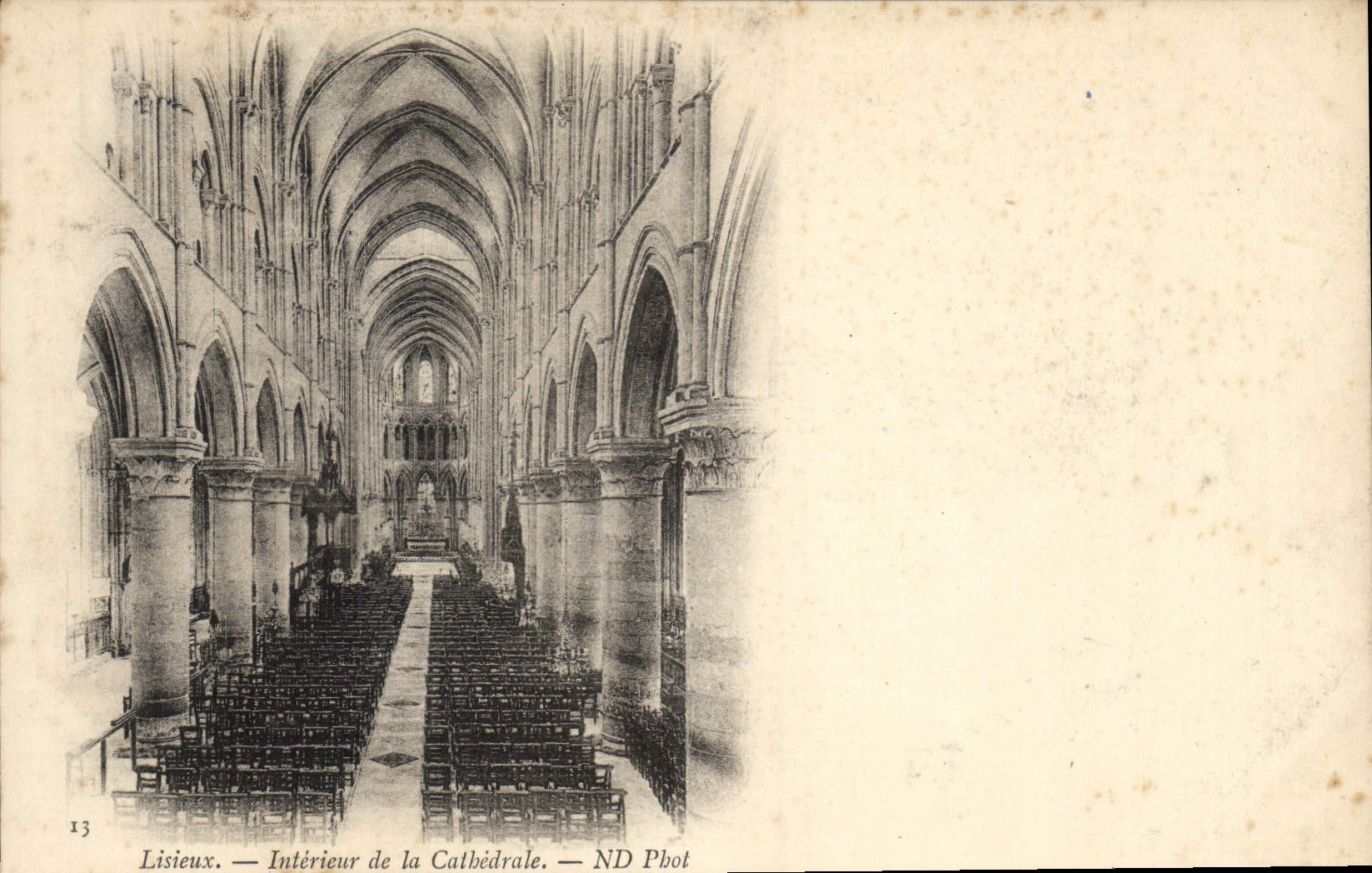CPA Lisieux Interieur de la cathedrale