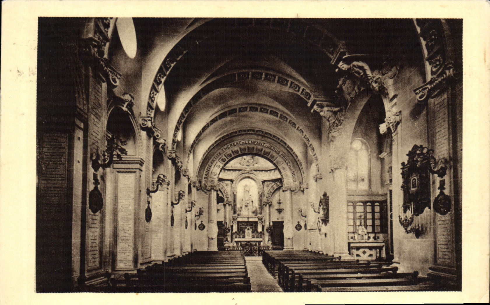 CPA Lisieux Chapelle des Carmelites 