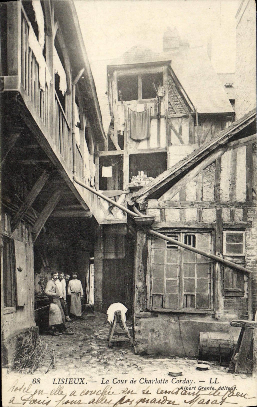 CPA Lisieux la cour de charlotte corday