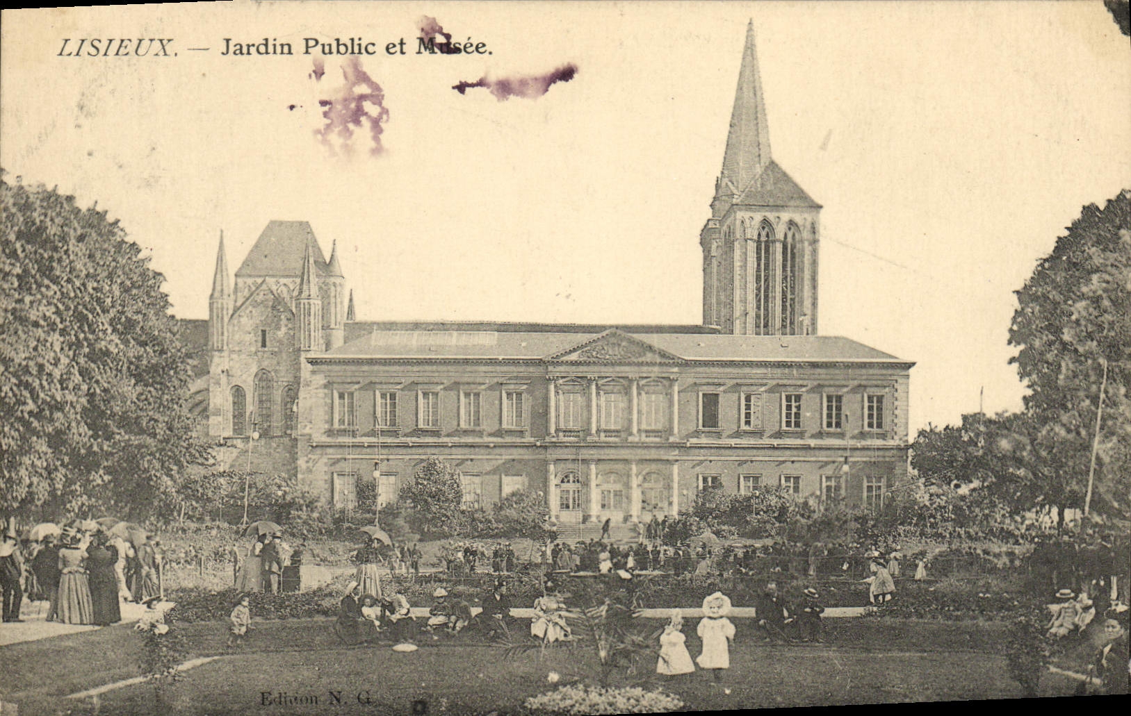 Jardín público y museo de Lisieux de la POSTAL de la VENDIMIA