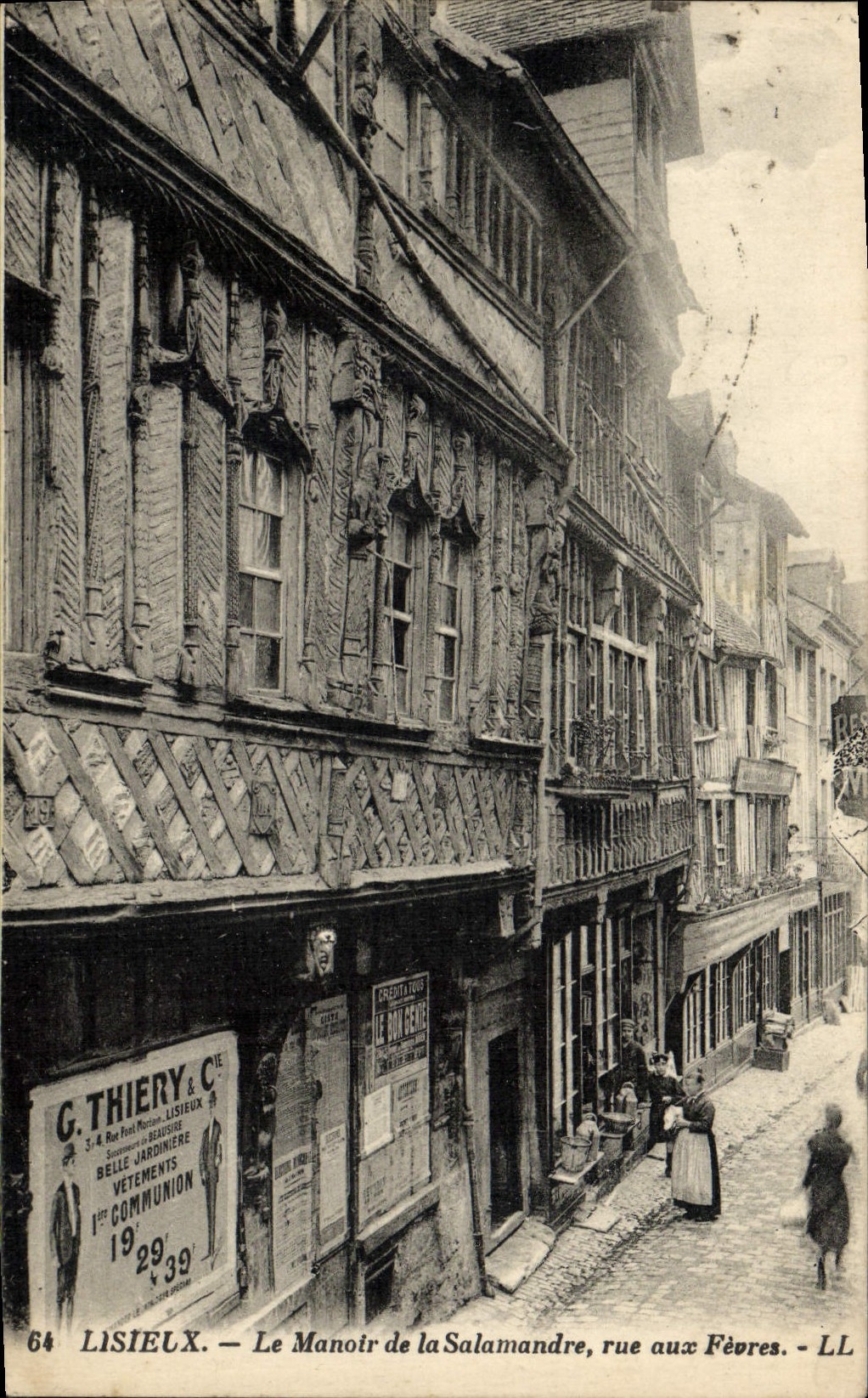 CPA Lisieux Le Manoir de la salamandre rue aux fevres