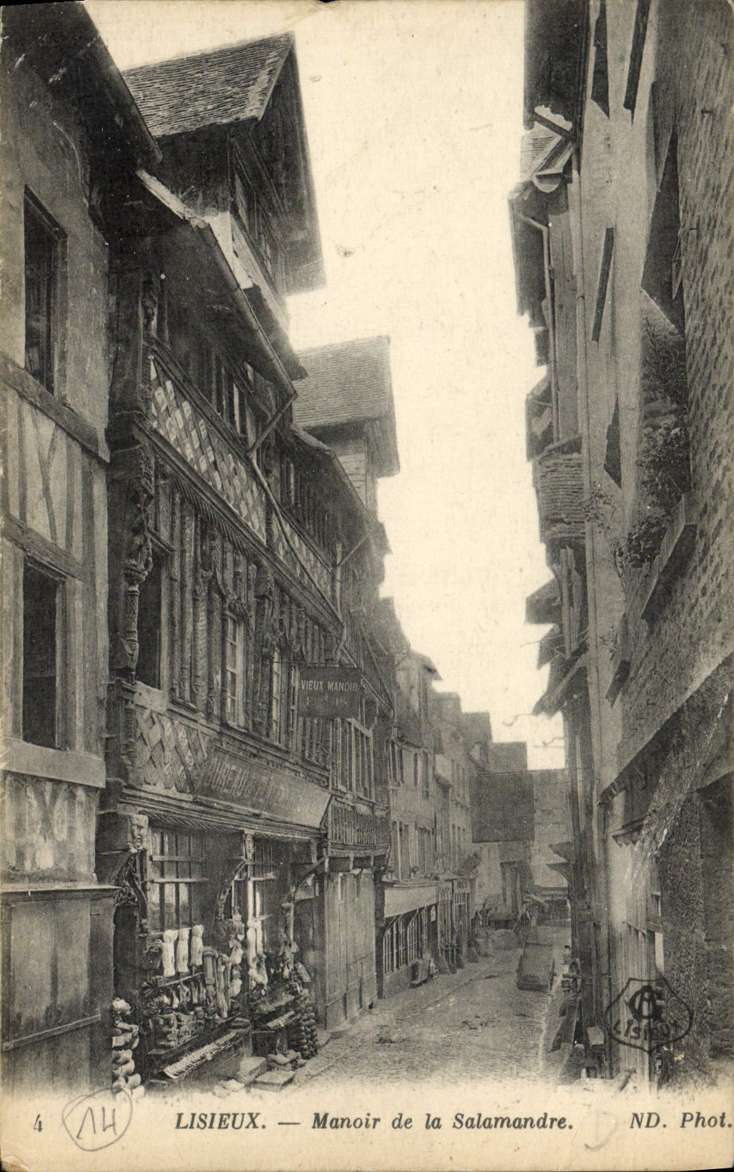 CPA Lisieux Manoir de la salamandre