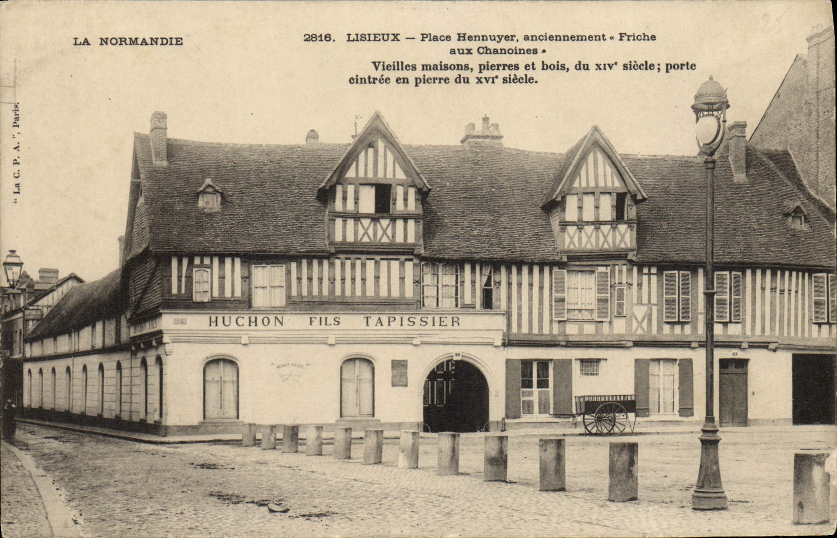 La POSTAL Lisieux de la VENDIMIA coloca Hennuyer Friche en los canones de Tapissier
