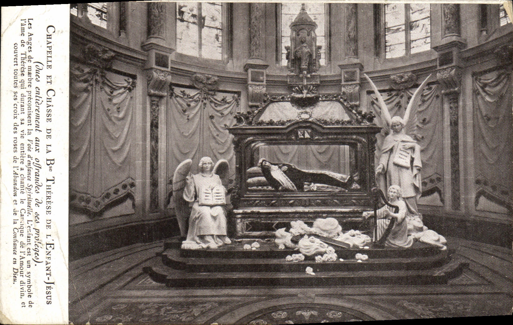 La POSTAL Chapellr de la VENDIMIA y expulsa de Lisieux