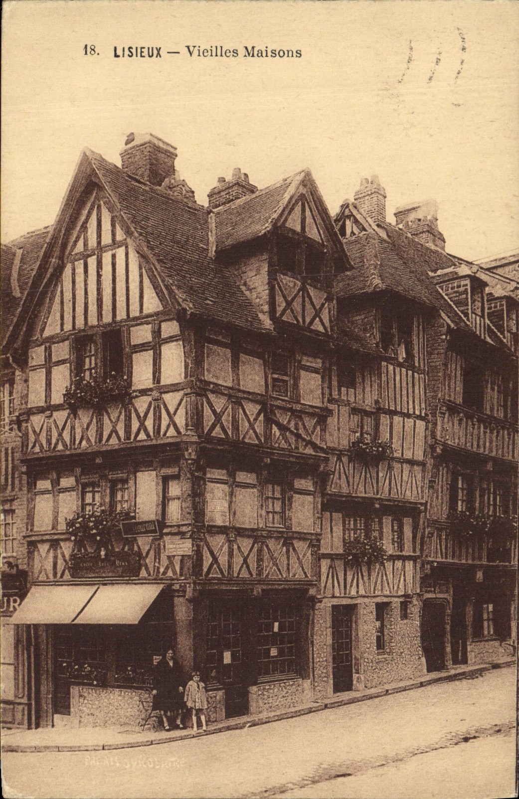 CPA Lisieux Vieilles maisons