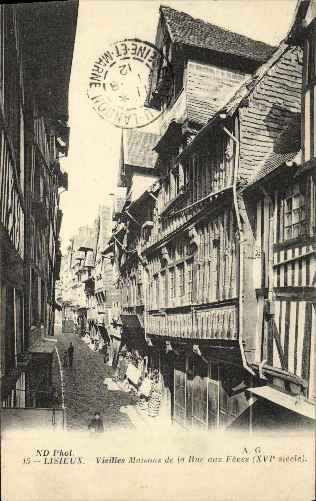 CPA Lisieux Vieilles Maisons de la rue aux fevres