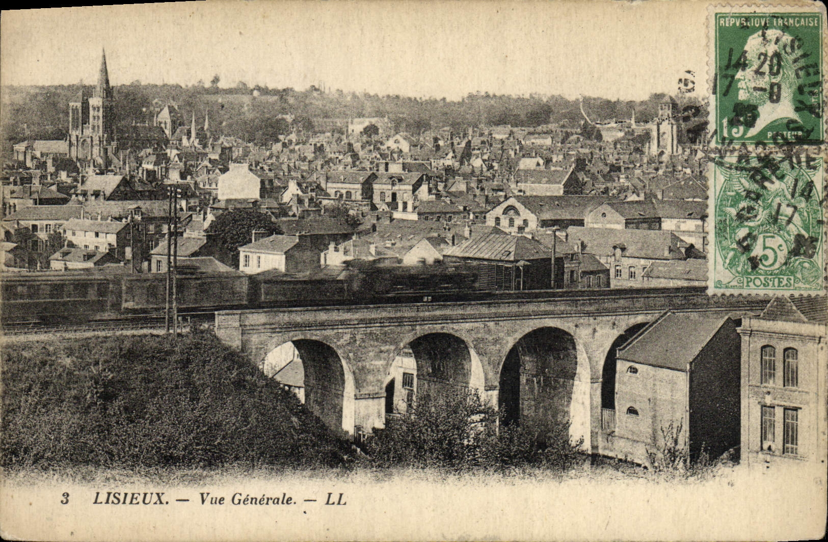 CPA Lisieux Vue generale Train