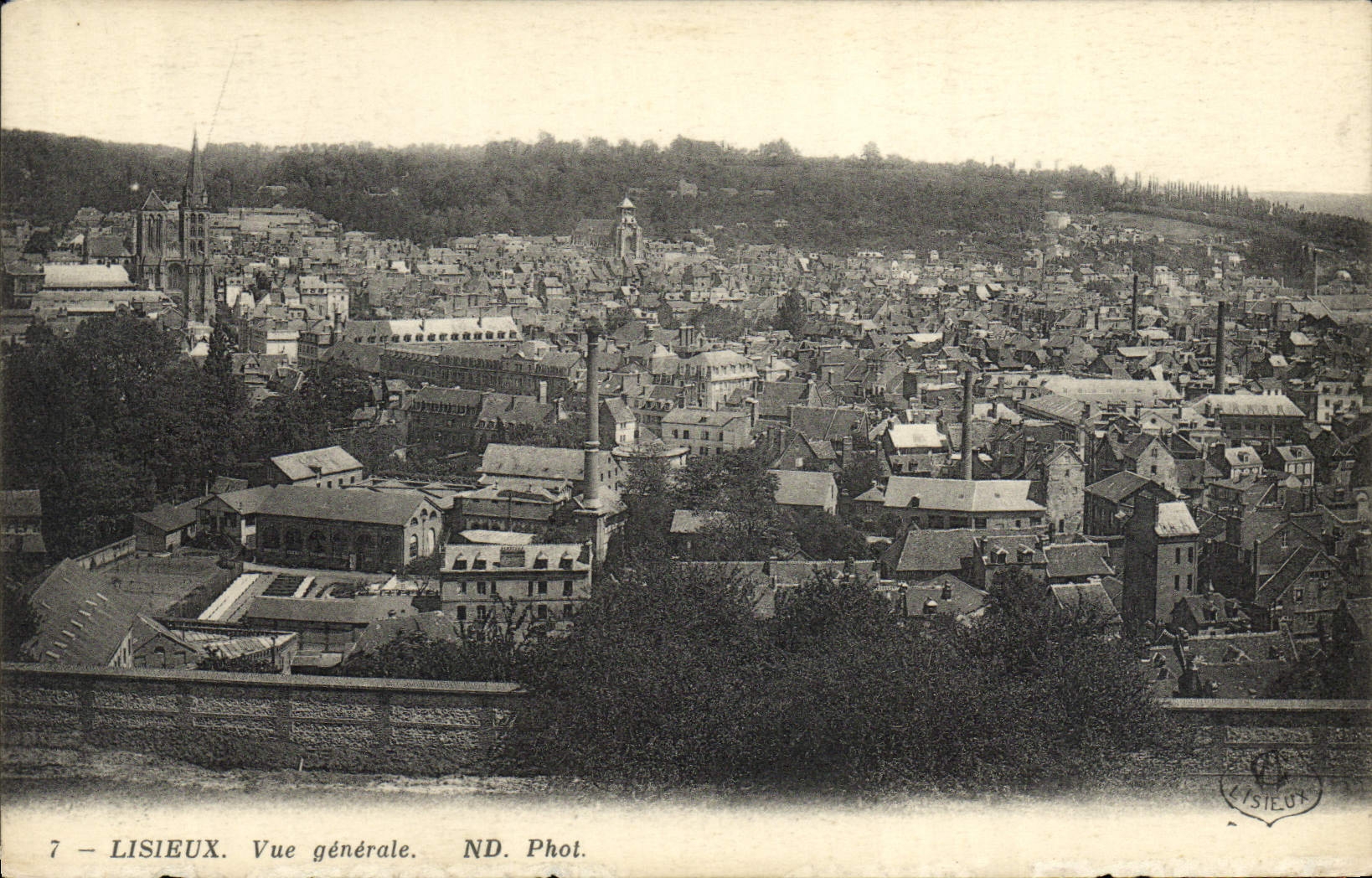 CPA Lisieux Vue generale