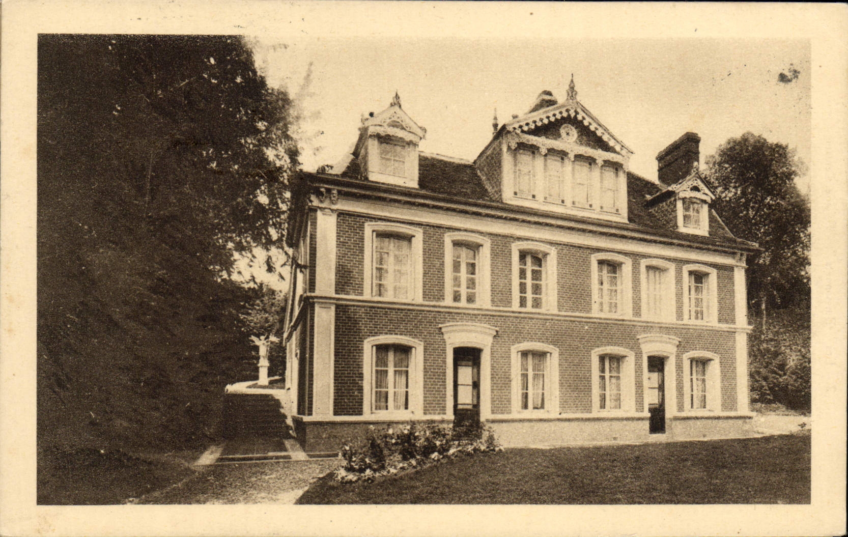 POSTAL de la VENDIMIA el ataque frontal de los buissonnets de la entrada del lisieux