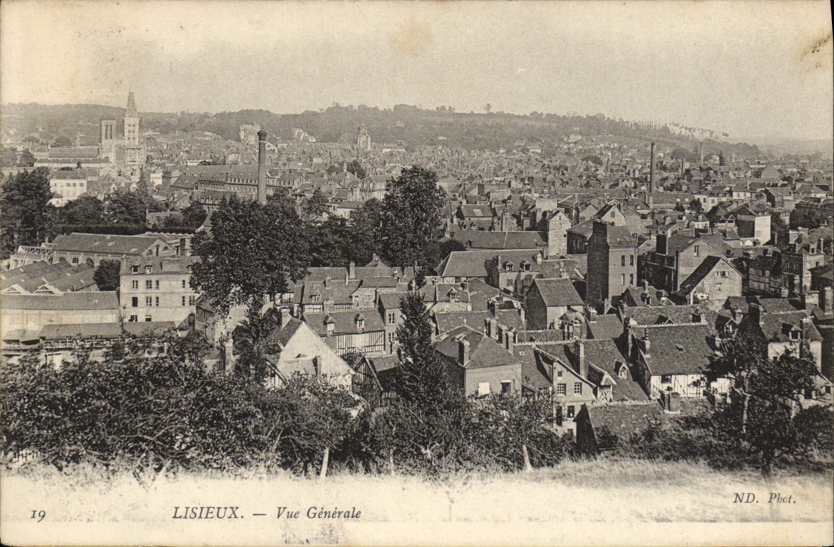 CPA Lisieux vue generale