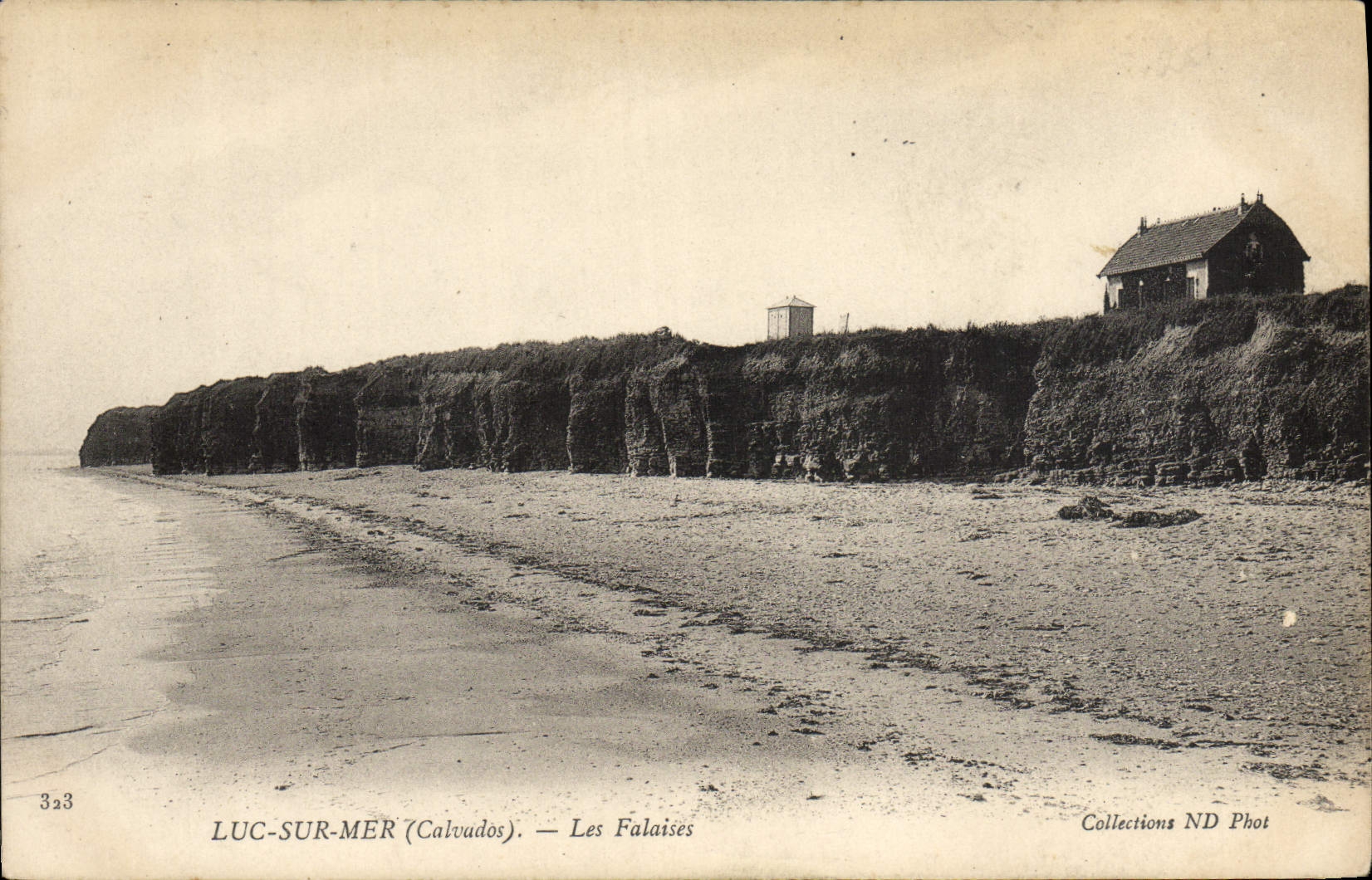 CPA Luc sur mer les falaises